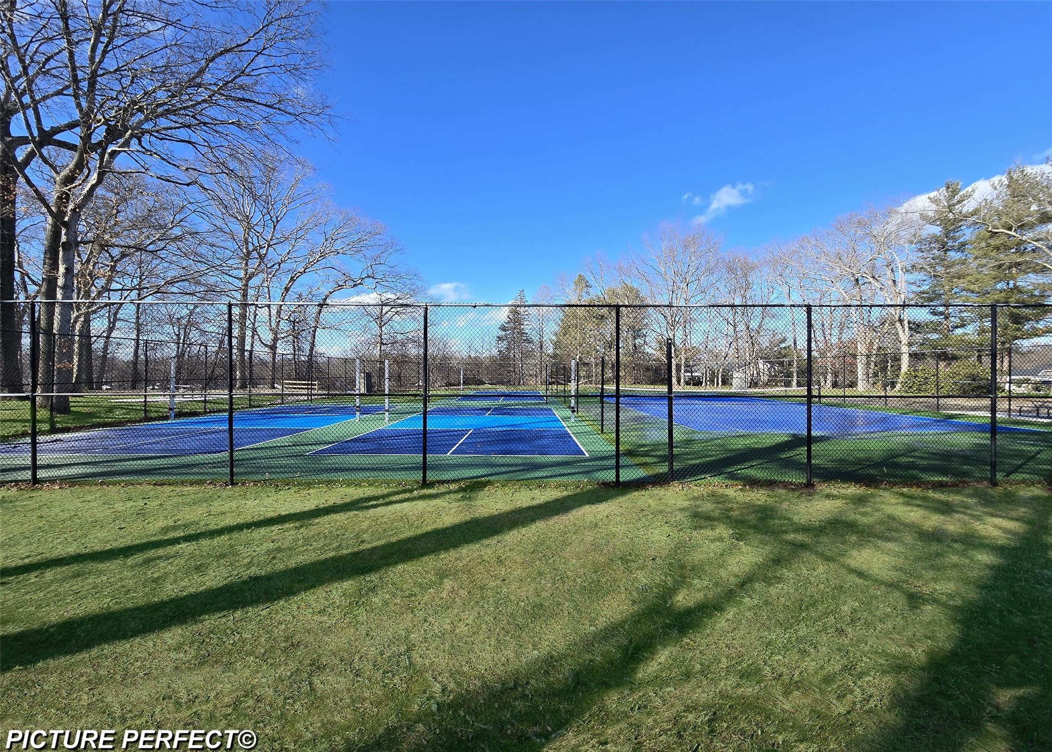 306 Kingston Court, Ridge, NY 11961