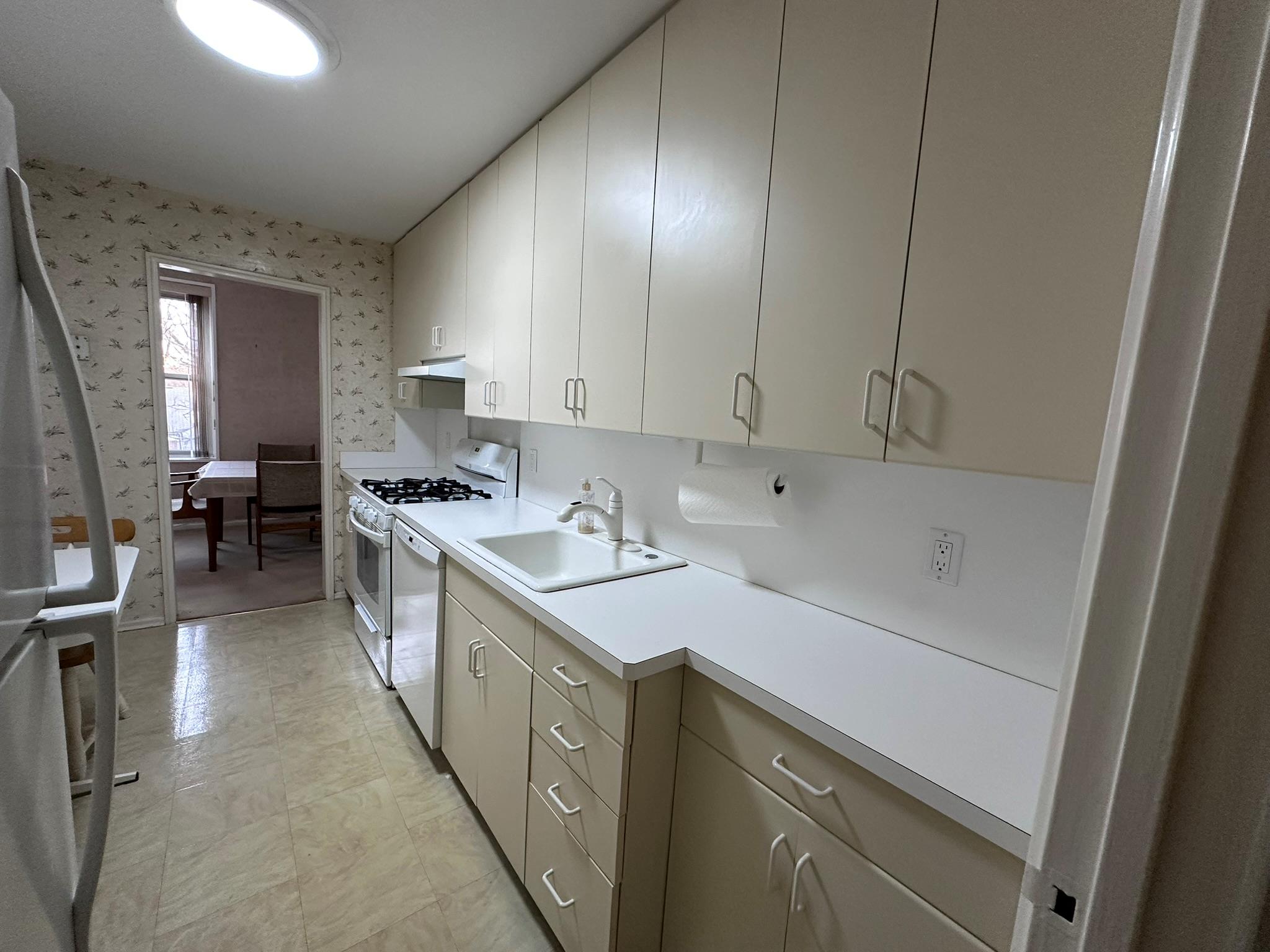 209-25 18 Avenue # 3C, Bayside, NY 11360