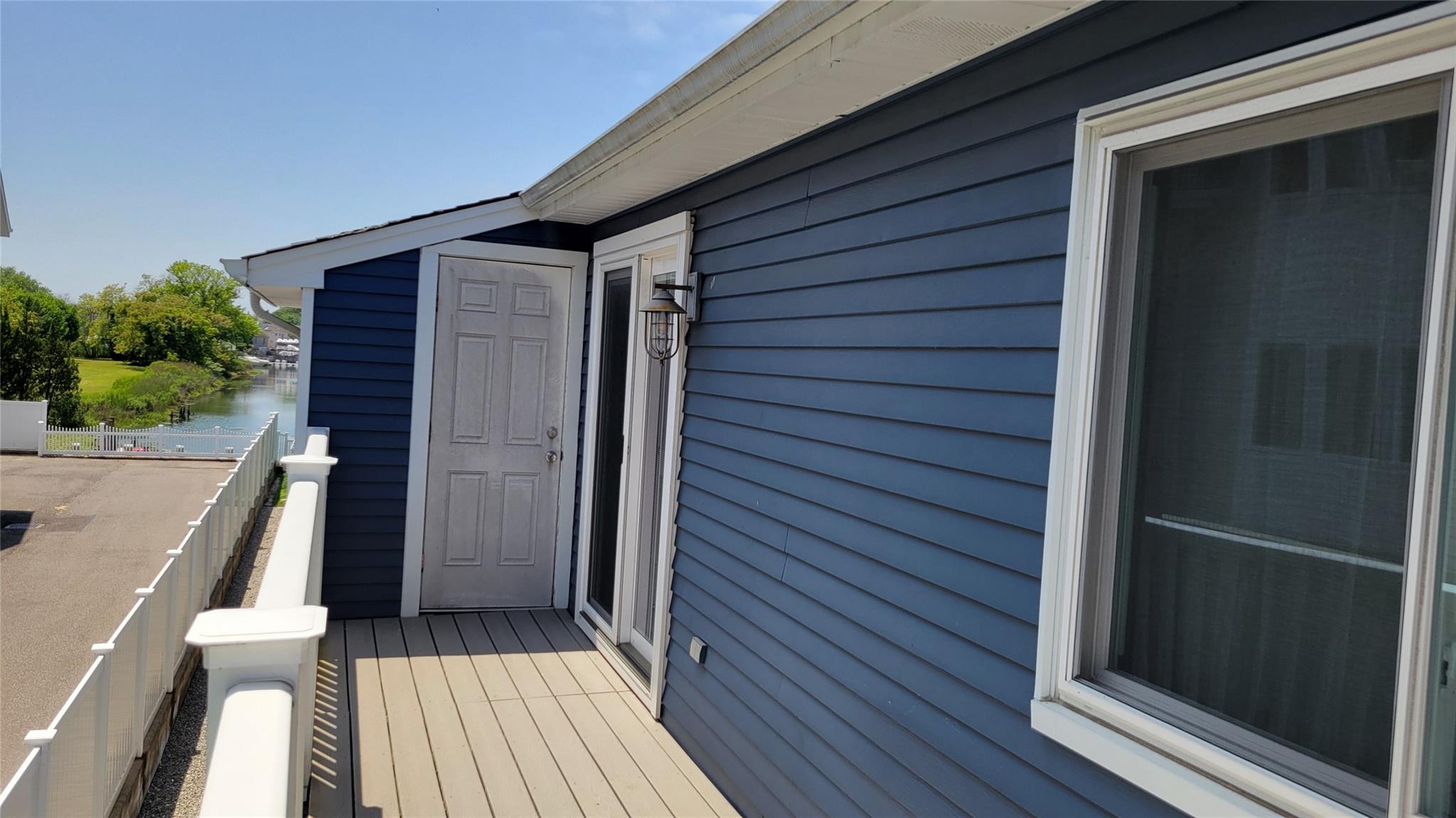 116 Westend Avenue # 6, Freeport, NY 11520