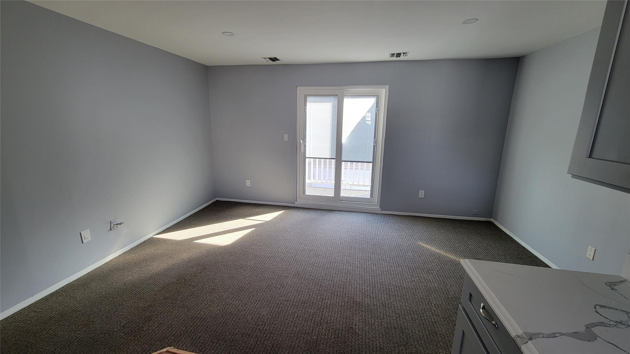 116 Westend Avenue # 6, Freeport, NY 11520