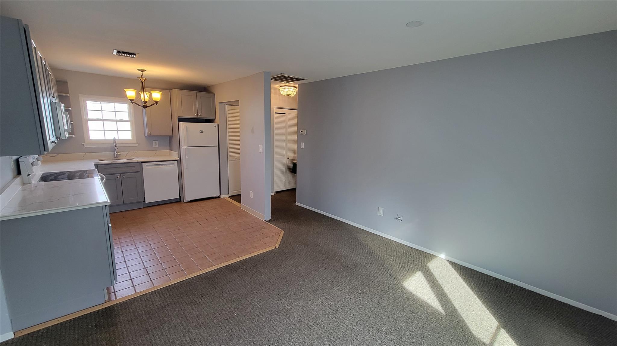 116 Westend Avenue # 6, Freeport, NY 11520