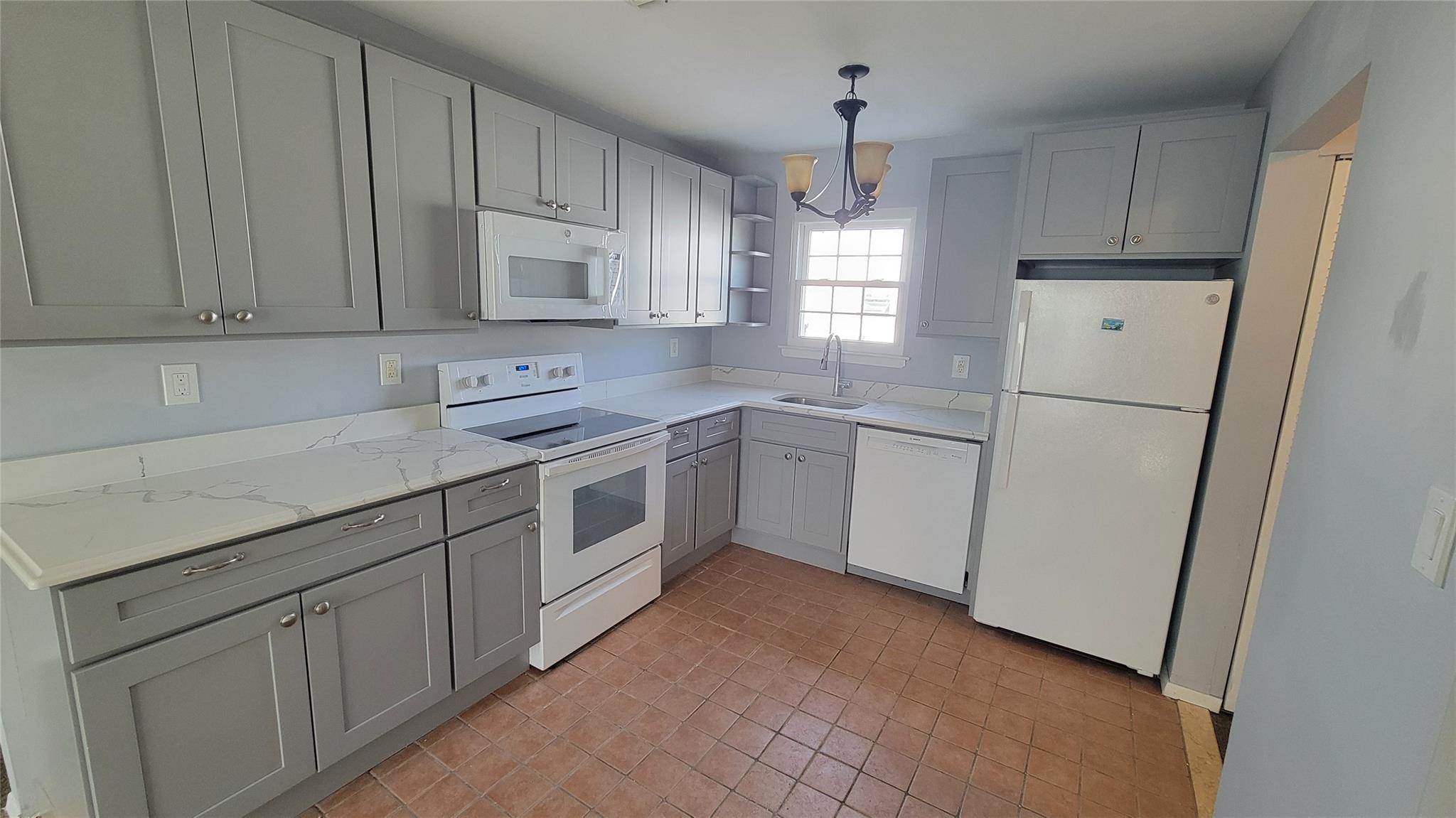 116 Westend Avenue # 6, Freeport, NY 11520