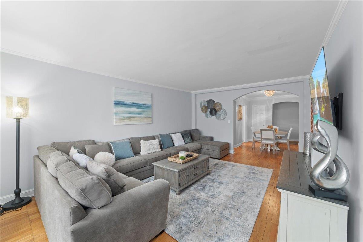 84 Pinewood Road # 2E, Hartsdale, NY 10530