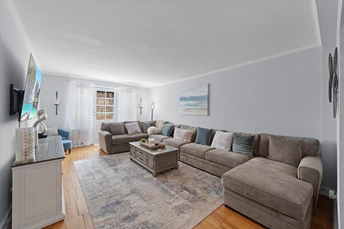 84 Pinewood Road # 2E, Hartsdale, NY 10530