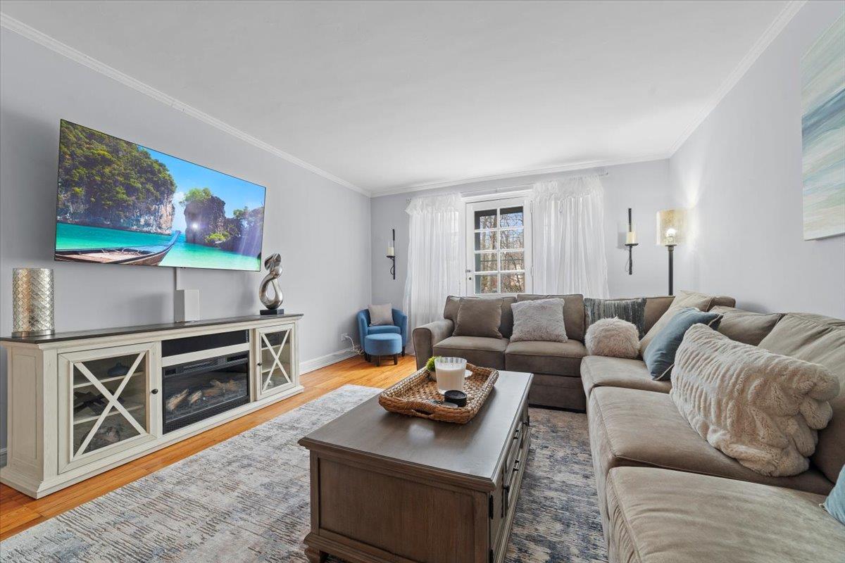 84 Pinewood Road # 2E, Hartsdale, NY 10530