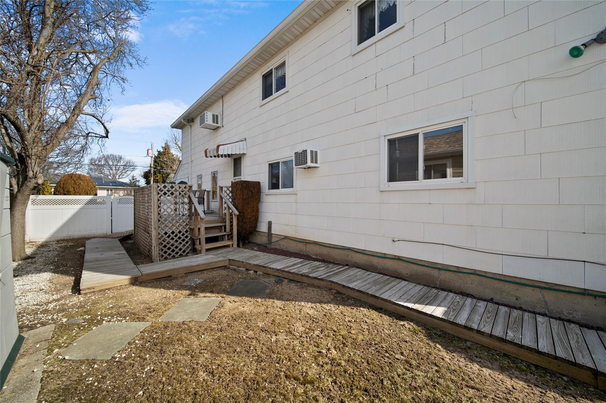 94 Amsterdam Avenue, West Babylon, NY 11704