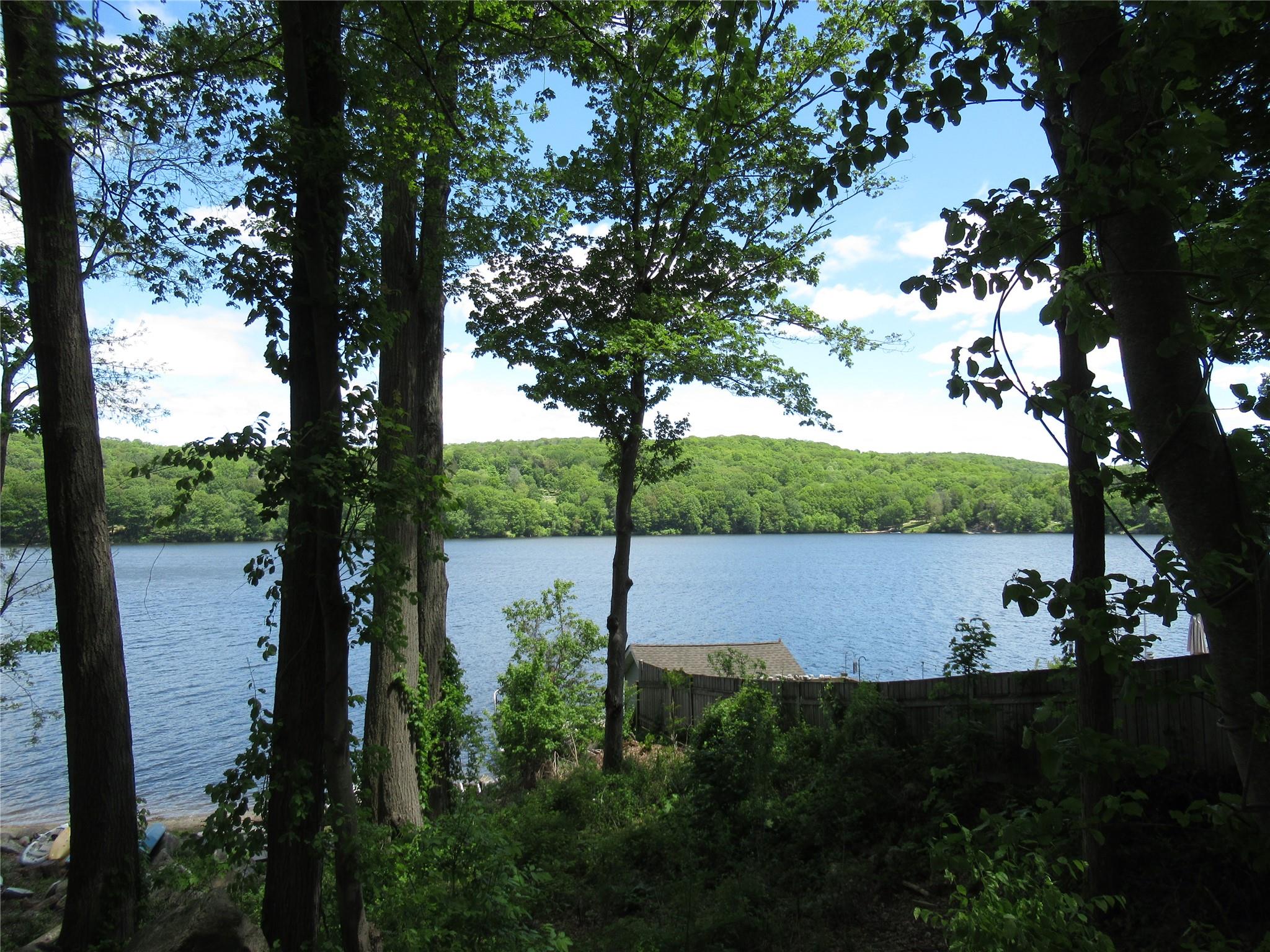 49 Lakeview Drive, Holmes, NY 12531
