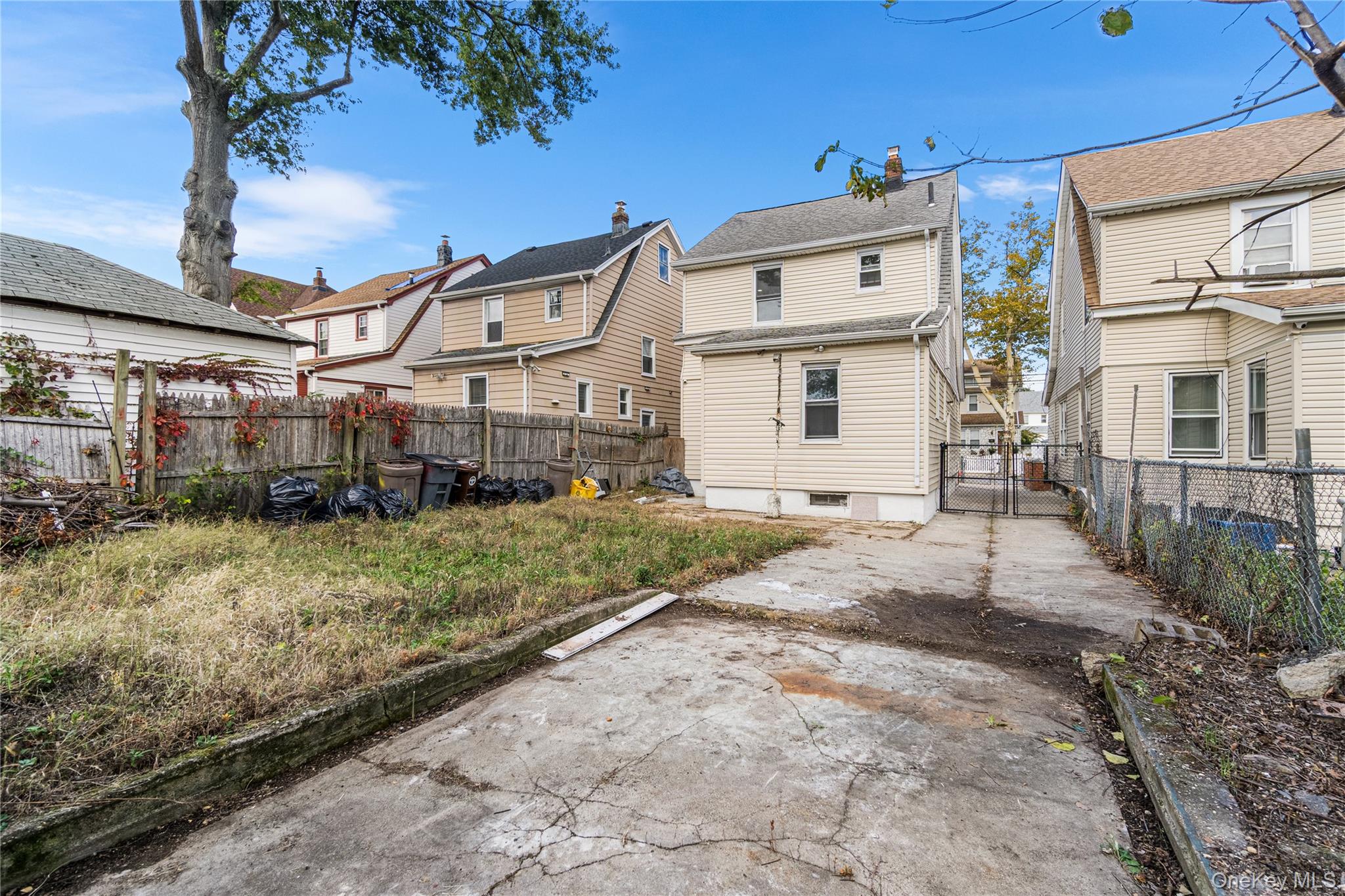 214-10 113 Avenue, Queens Village, NY 11429