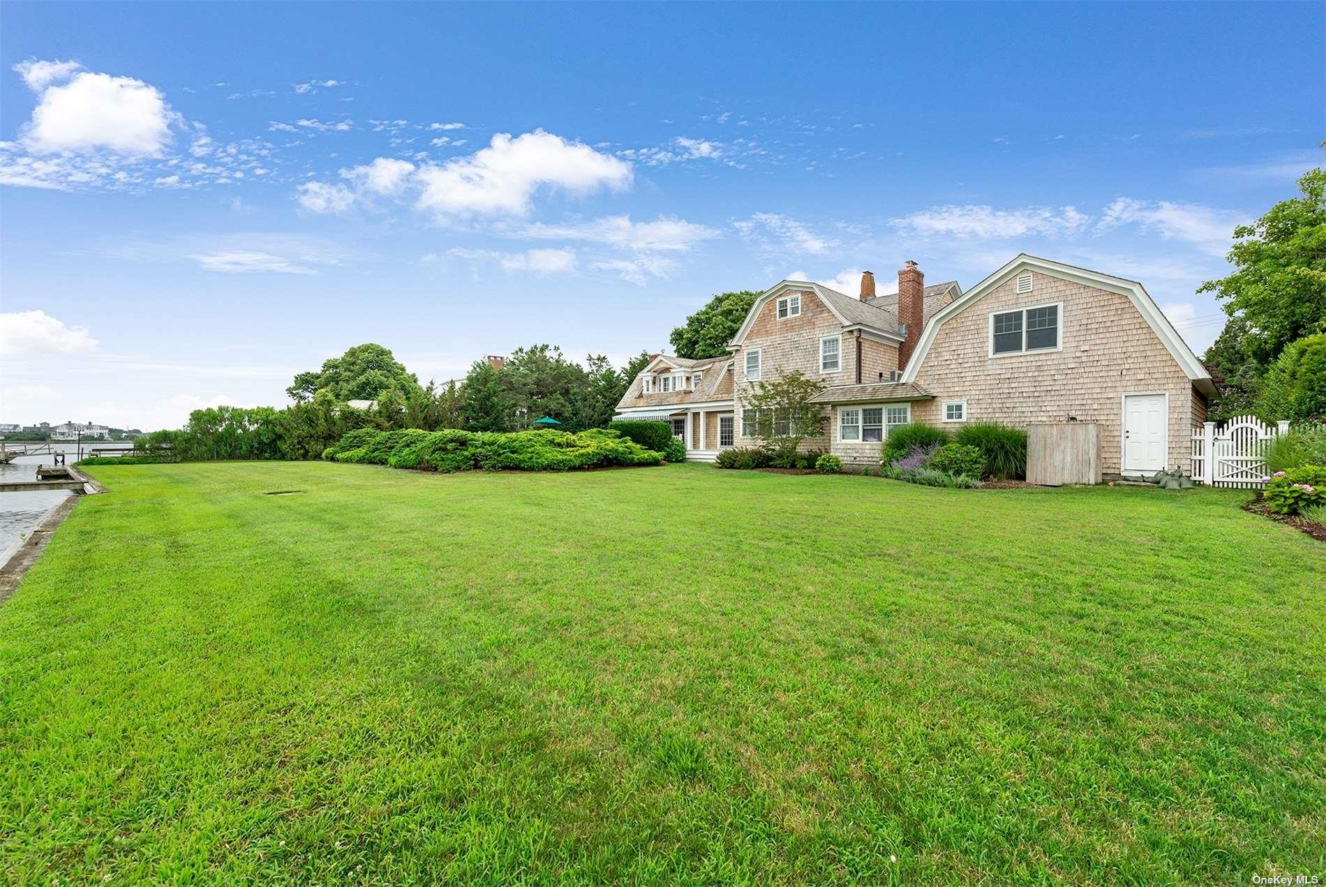 20 Beach Lane, Quogue, NY 11959