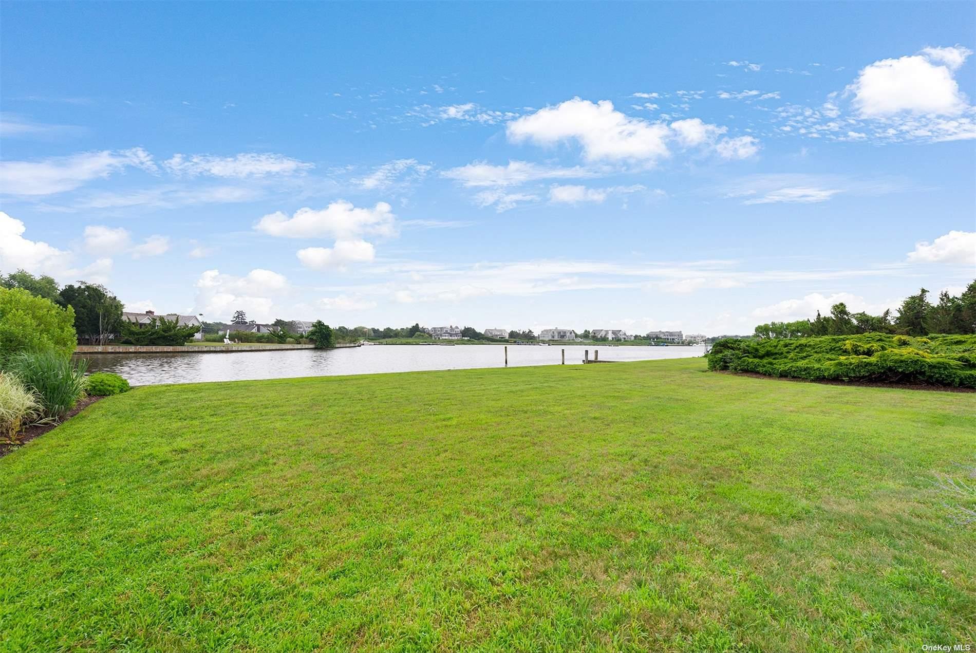 20 Beach Lane, Quogue, NY 11959