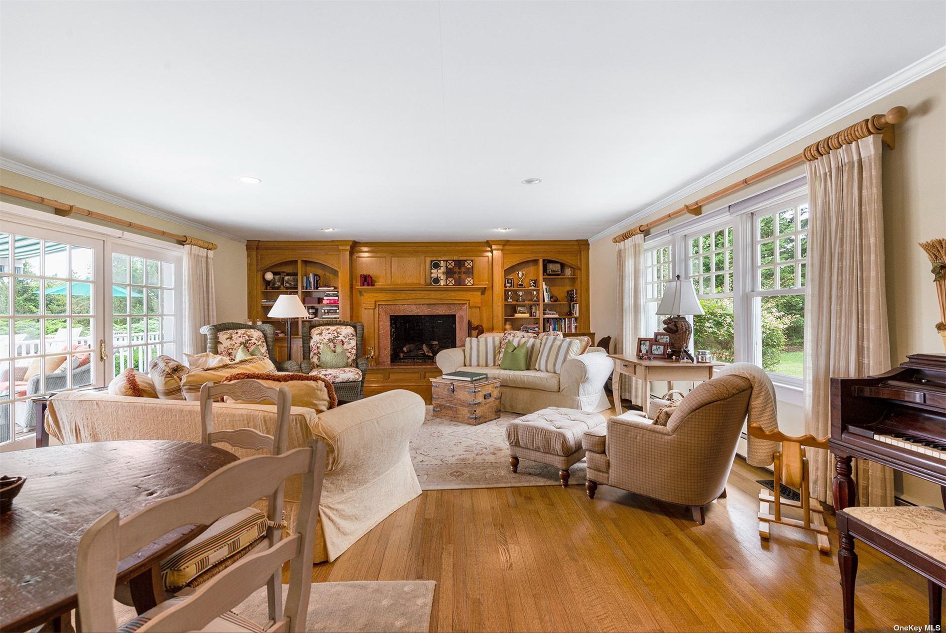 20 Beach Lane, Quogue, NY 11959