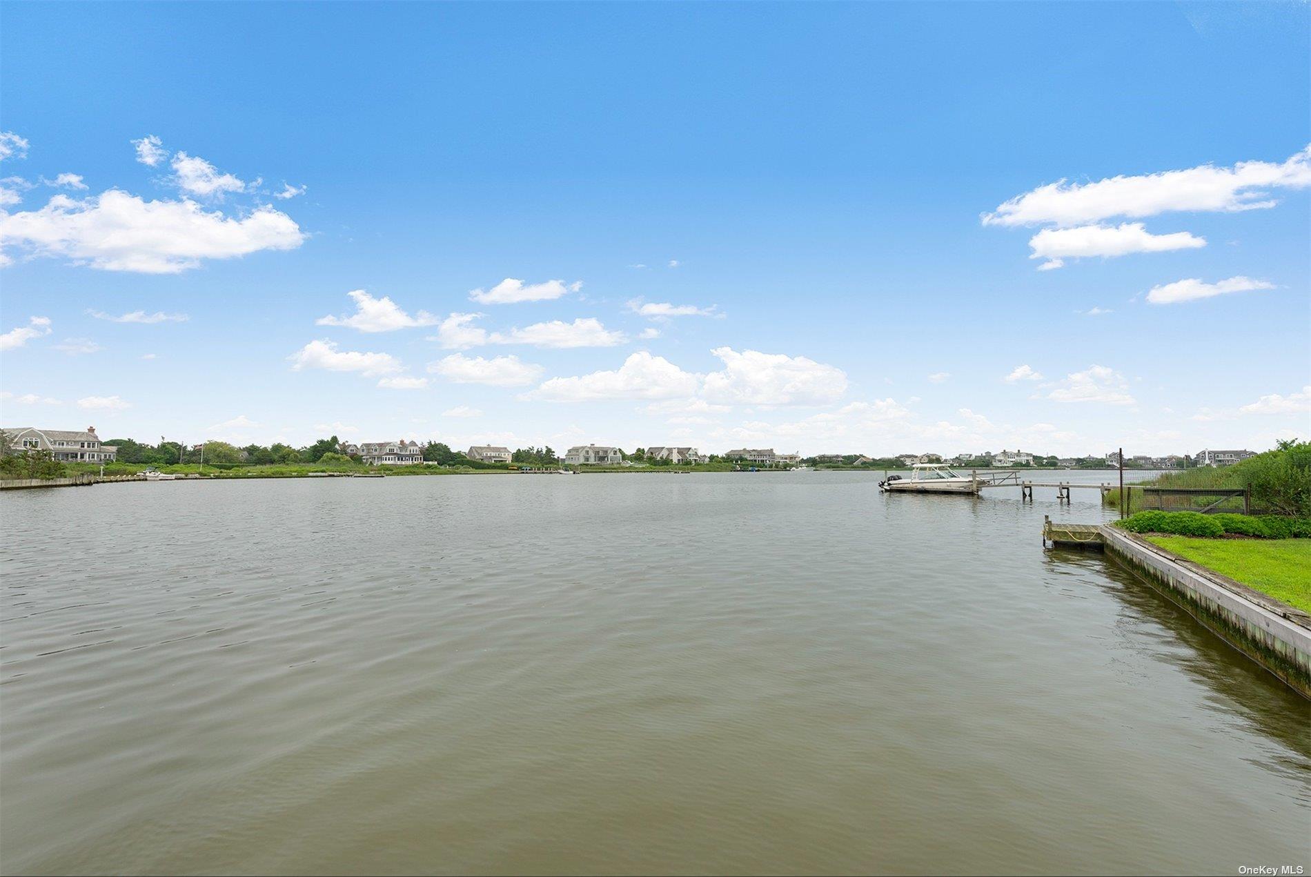 20 Beach Lane, Quogue, NY 11959