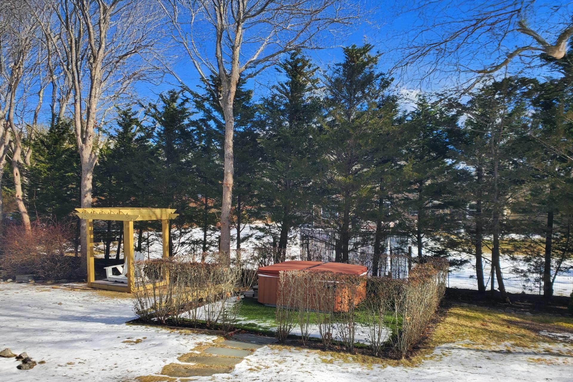 8 Atlantic Avenue, Hampton Bays, NY 11946