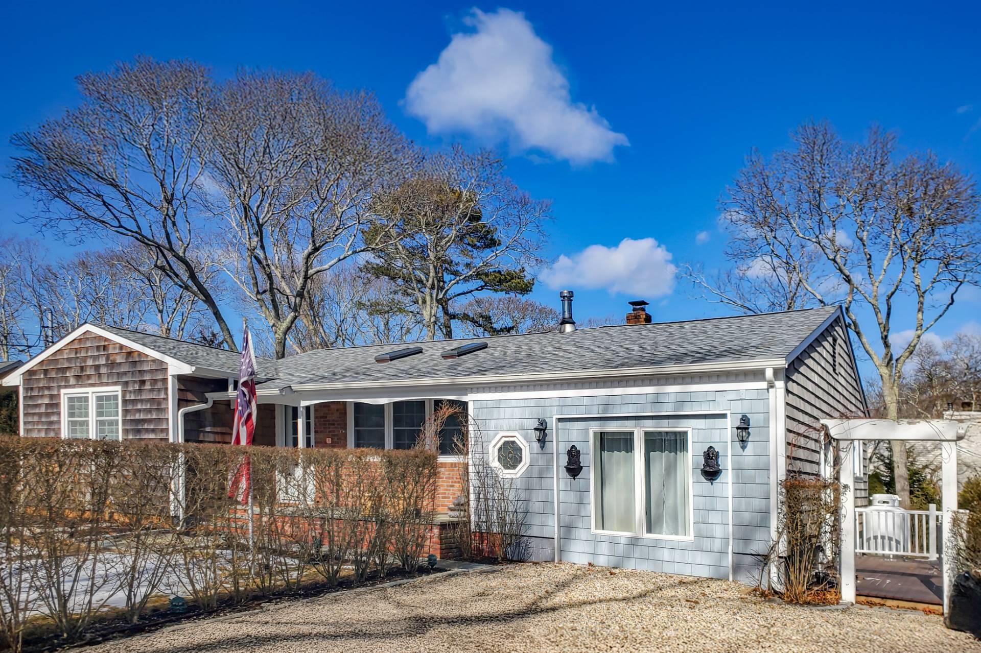 8 Atlantic Avenue, Hampton Bays, NY 11946