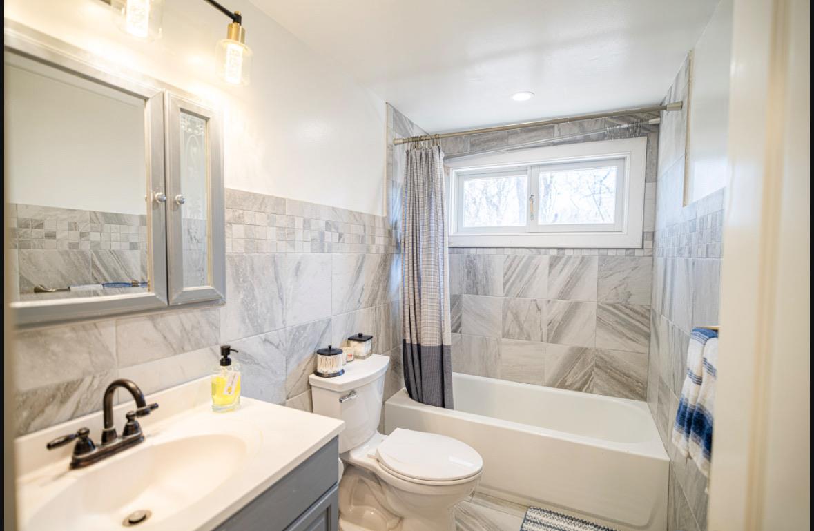 64 Fairview Avenue, Montauk, NY 11954