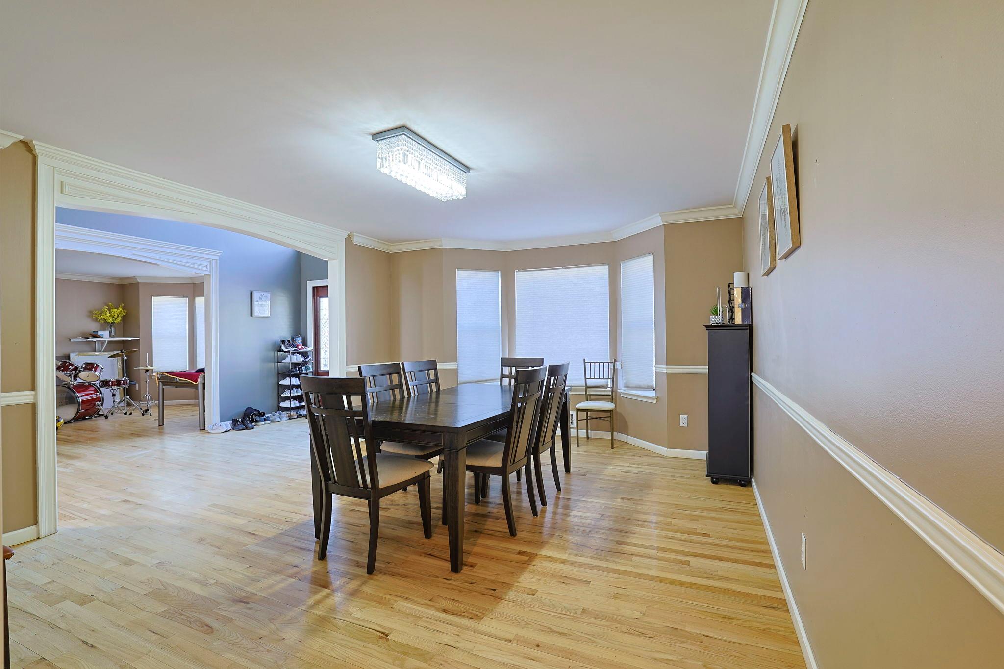 1010 Pine View, New Windsor, NY 12553
