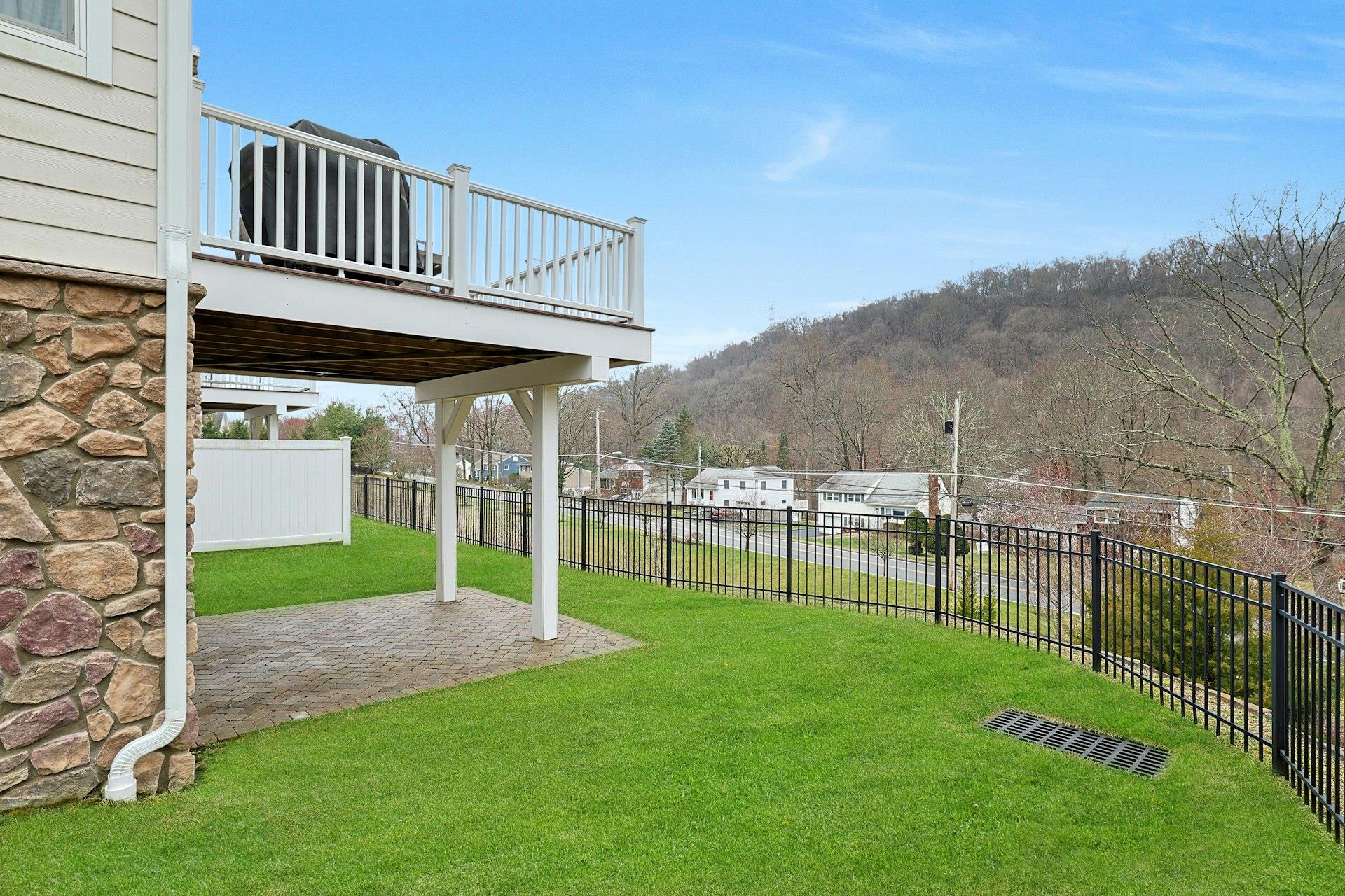 46 Dennis Lane, Pleasantville, NY 10570