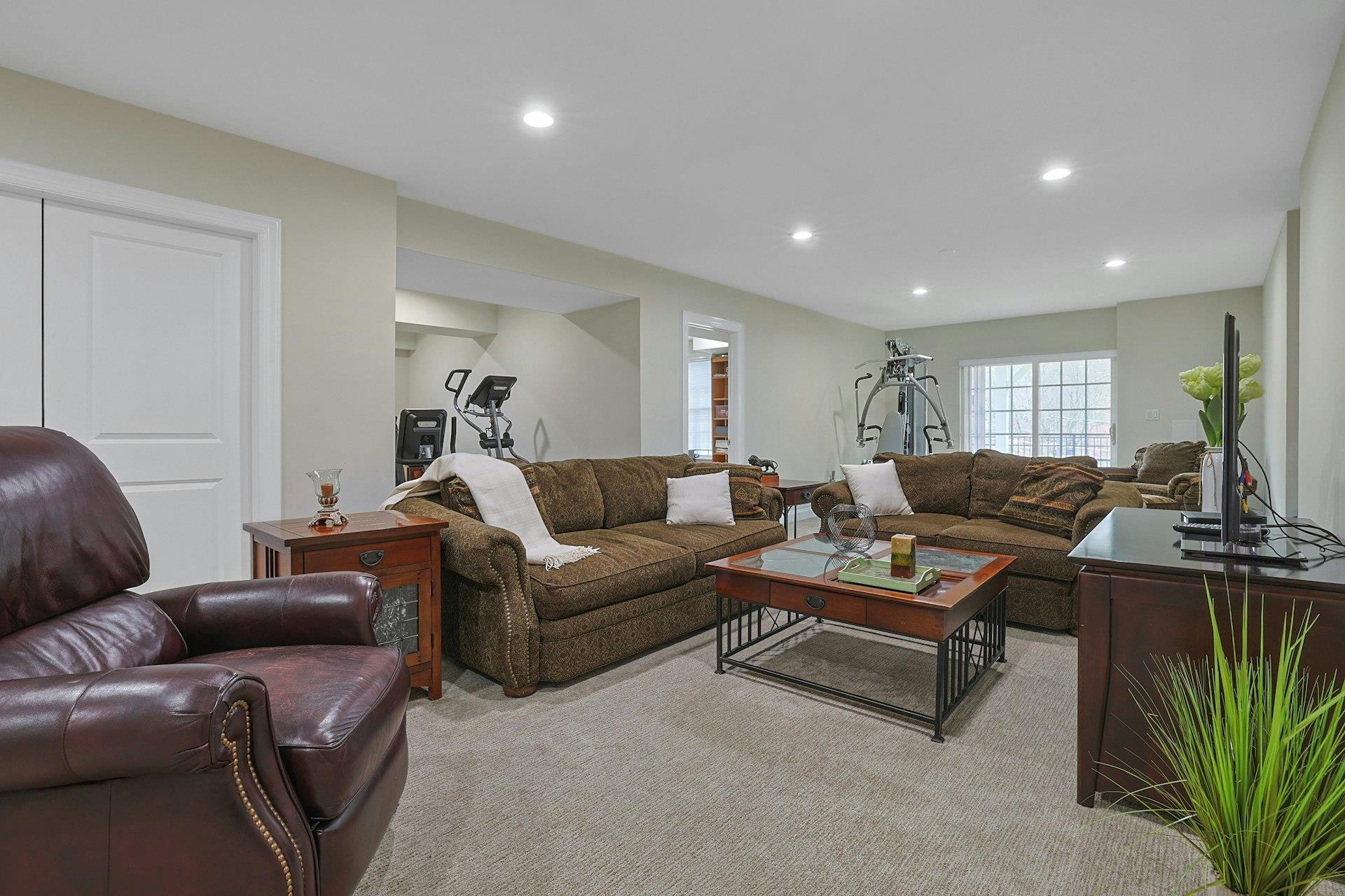 46 Dennis Lane, Pleasantville, NY 10570