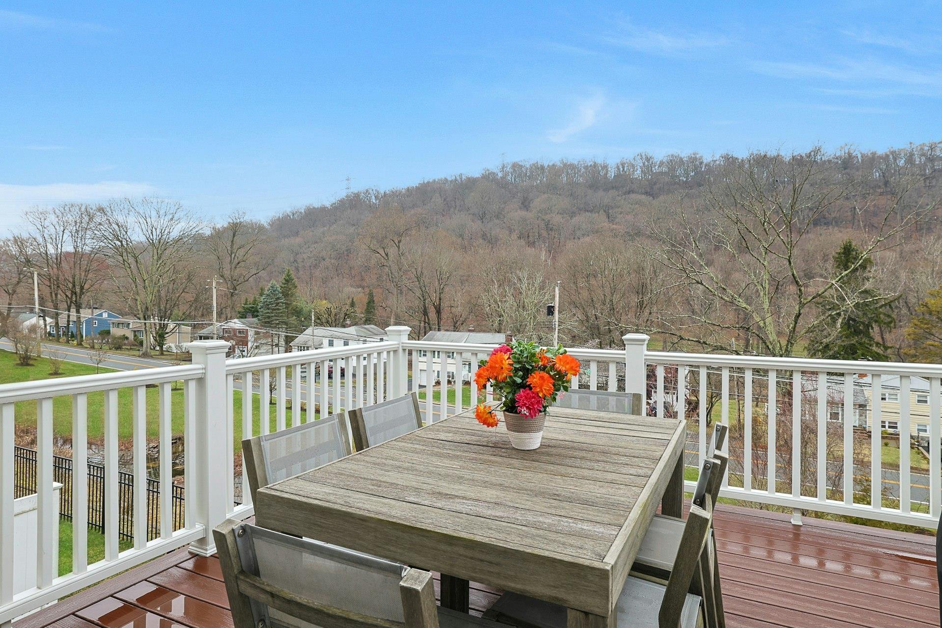 46 Dennis Lane, Pleasantville, NY 10570