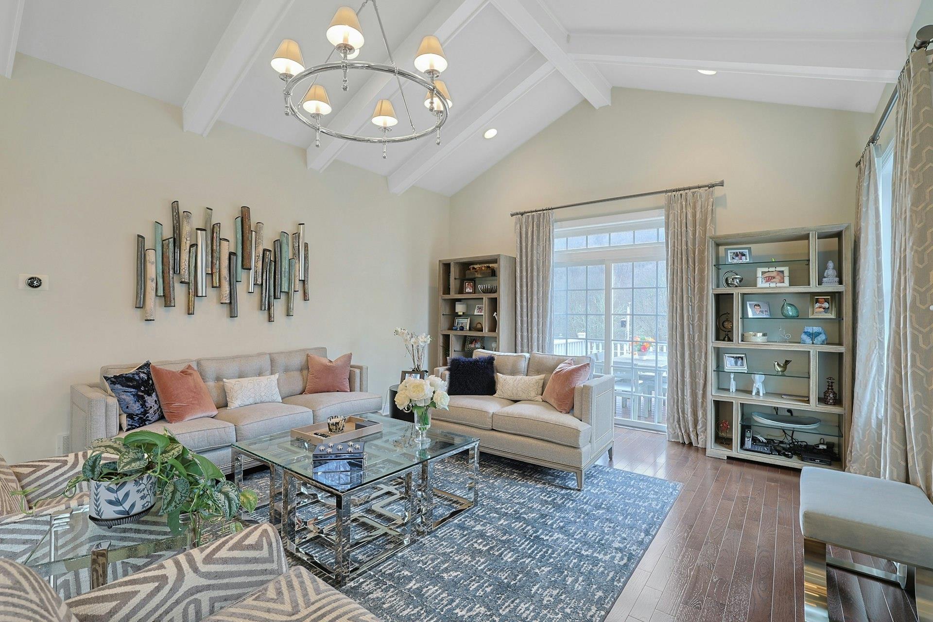 46 Dennis Lane, Pleasantville, NY 10570