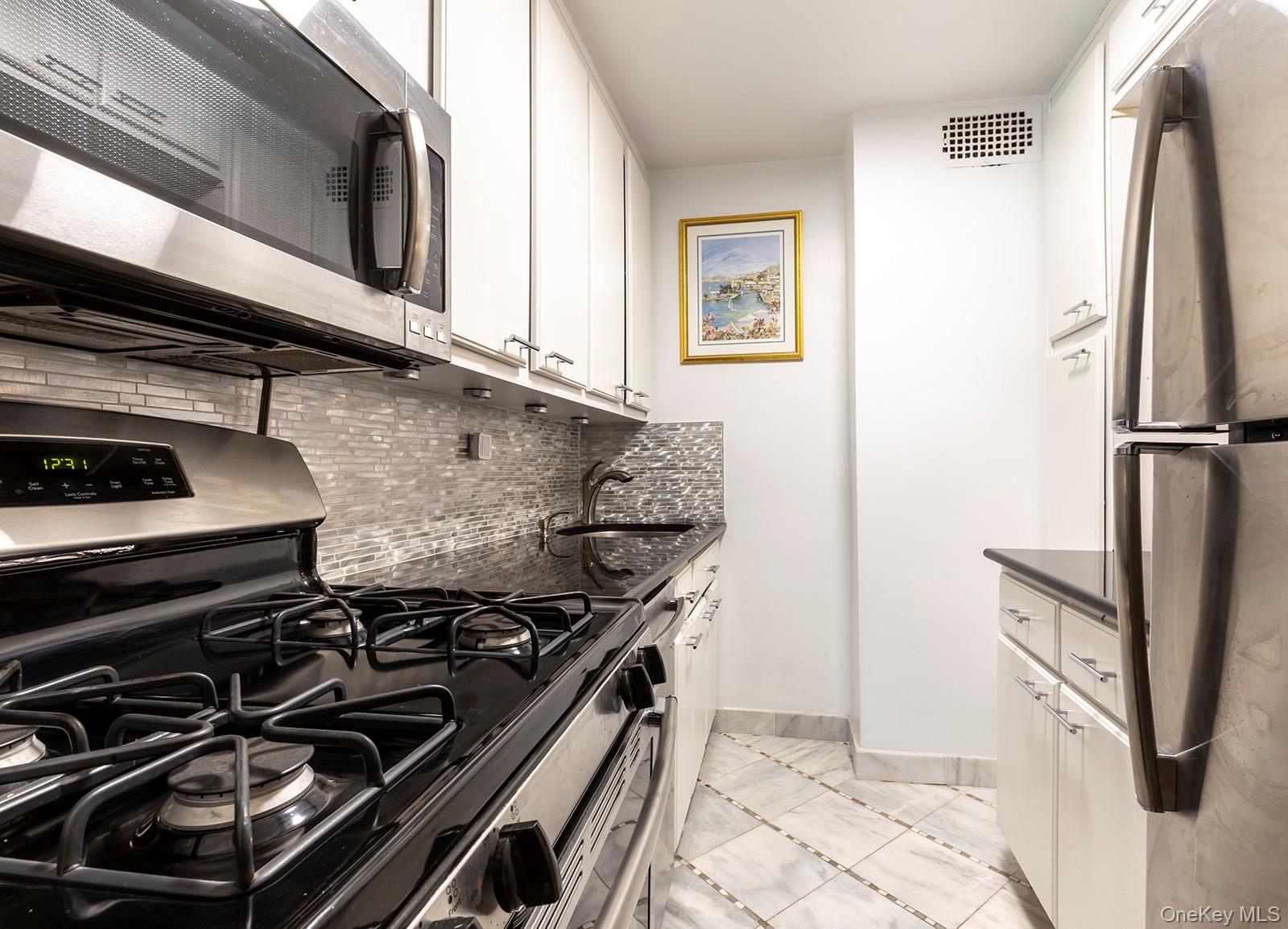 333 E 66th Street # 9D, New York (Manhattan), NY 10065
