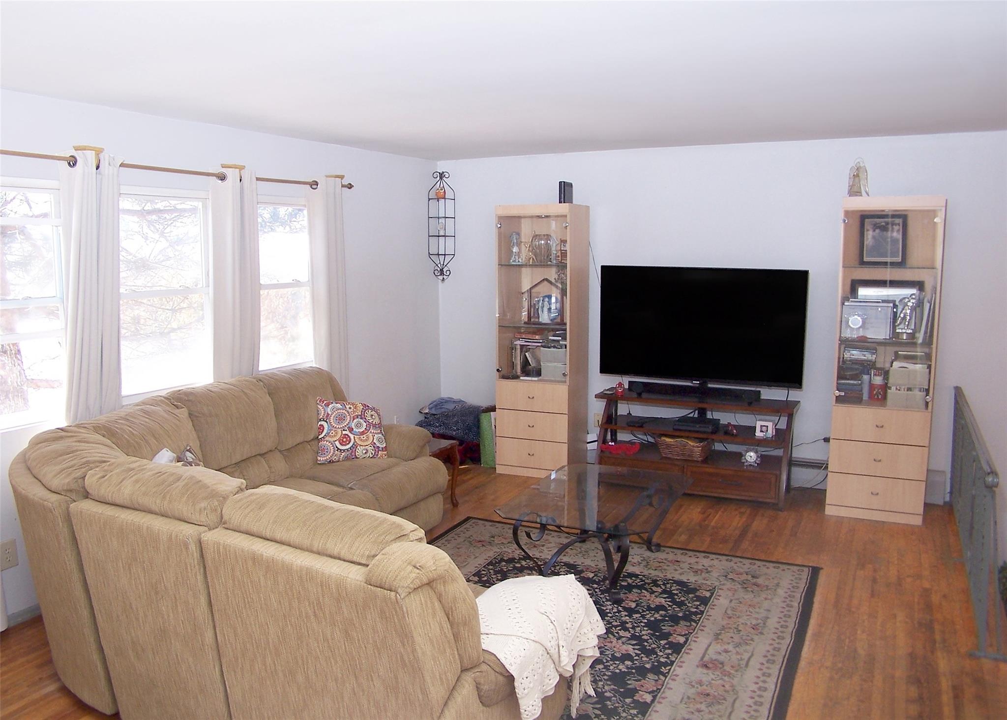 23 Willow Street, Selden, NY 11784