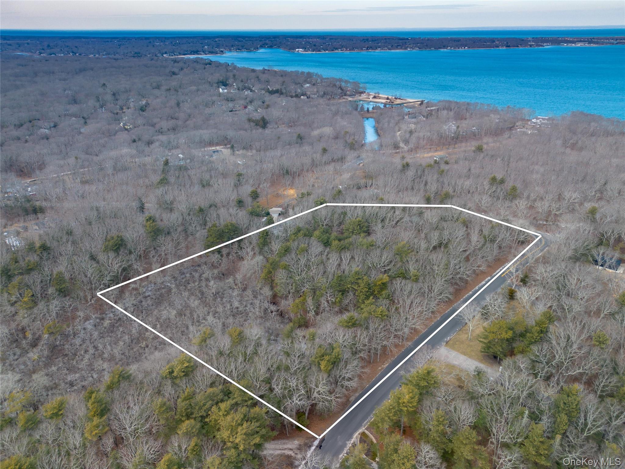 11200 N Bayview Road, Southold, NY 11971