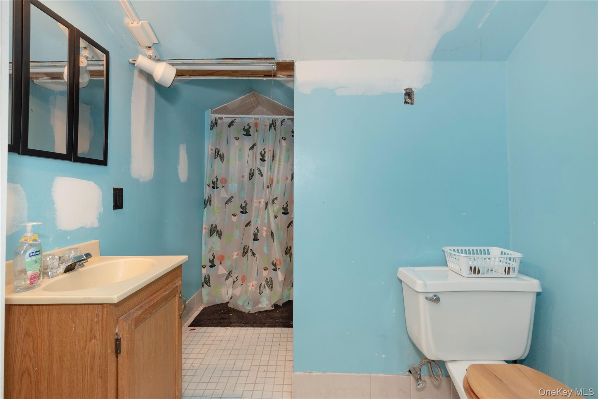 690 Minnieford Avenue, Bronx, NY 10464