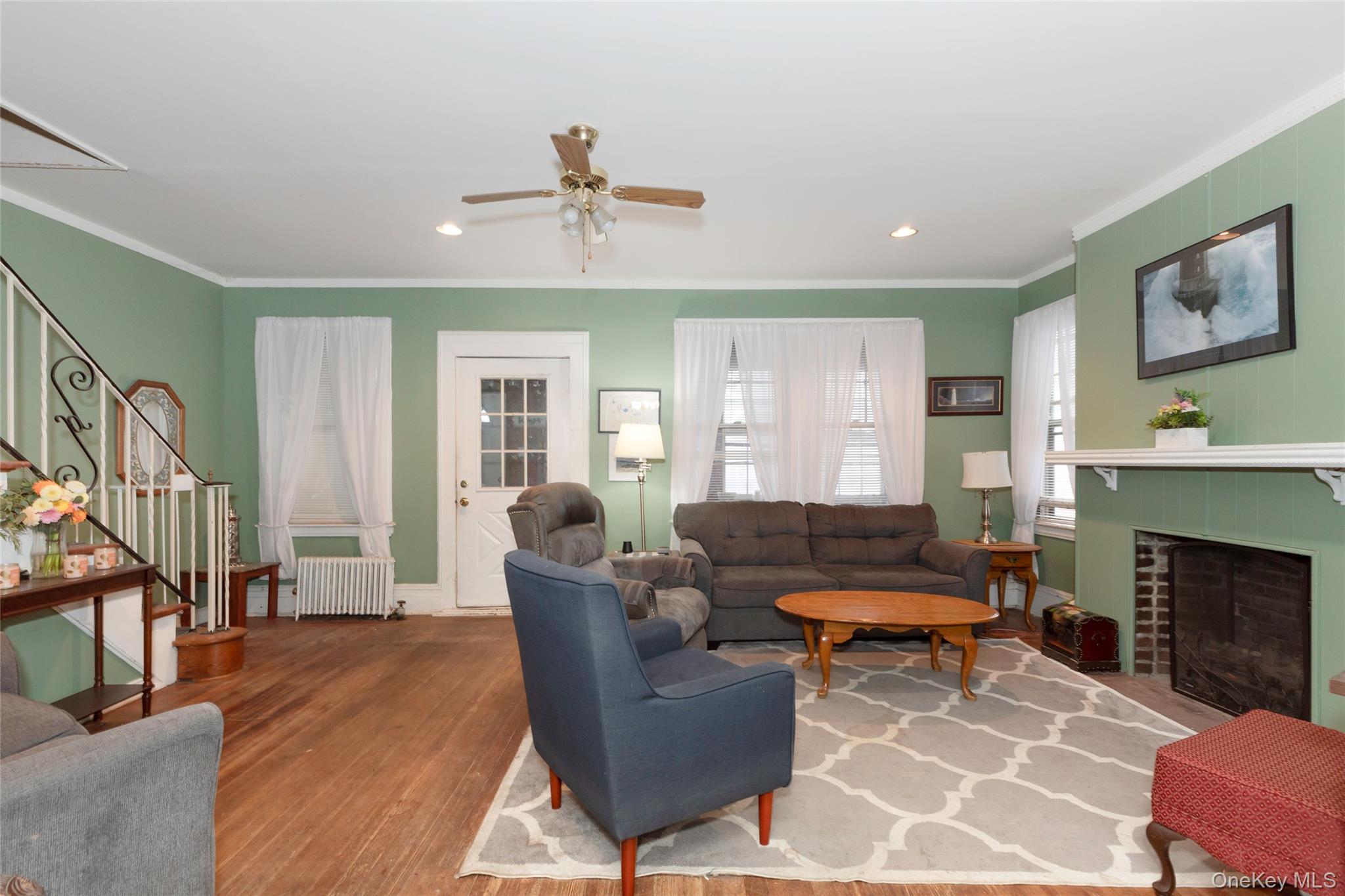 690 Minnieford Avenue, Bronx, NY 10464