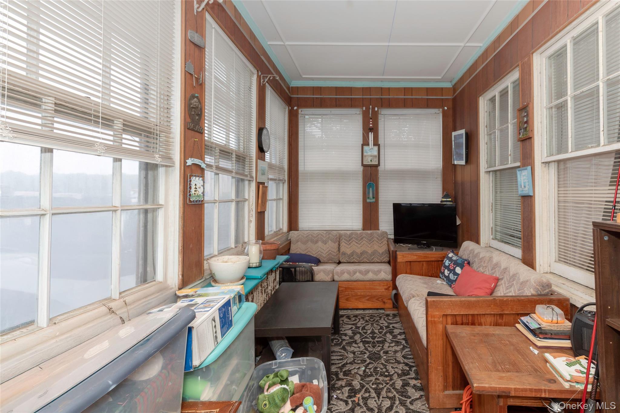 690 Minnieford Avenue, Bronx, NY 10464