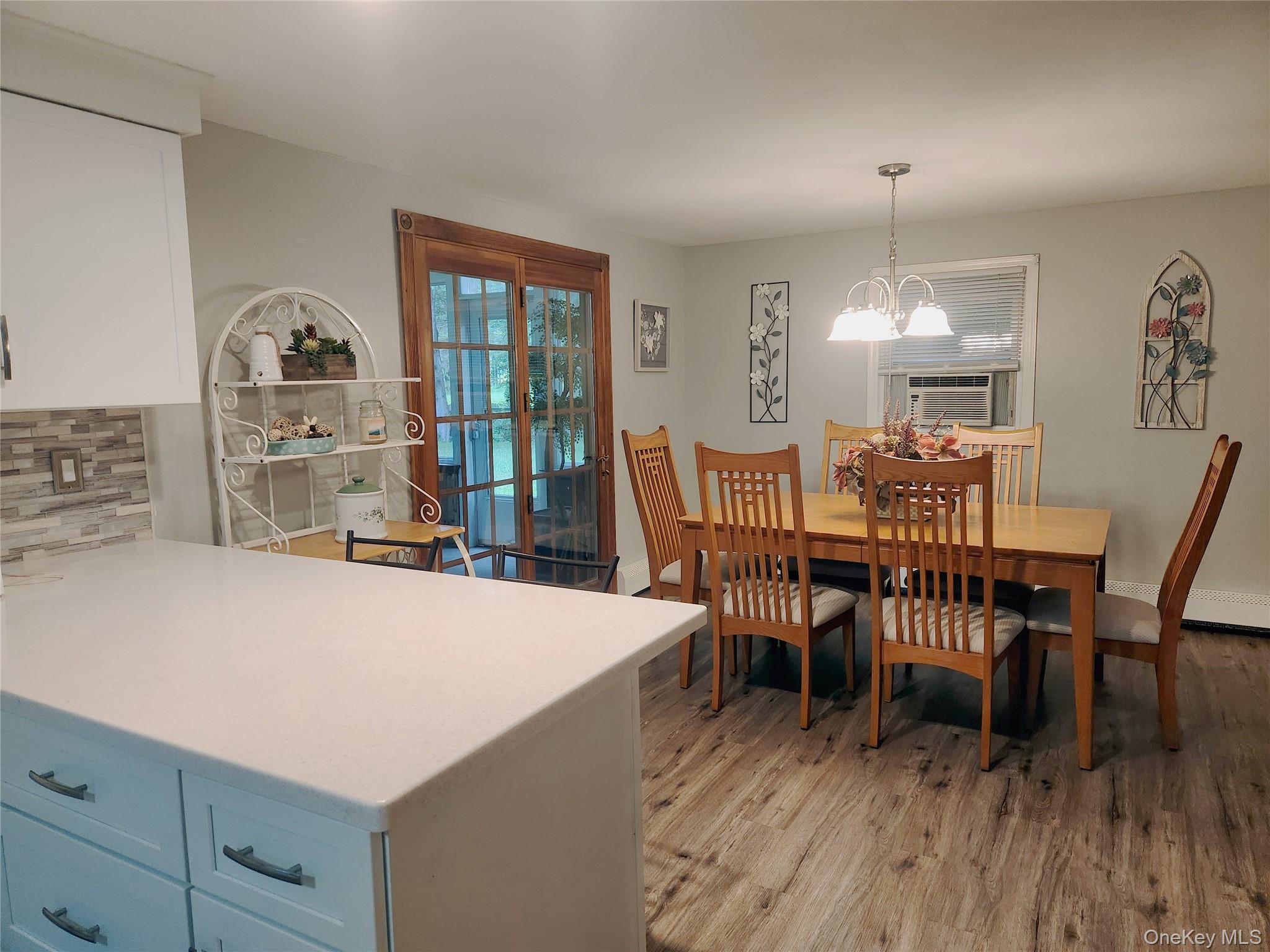 611 Twin Arch Road, Rock Tavern, NY 12575