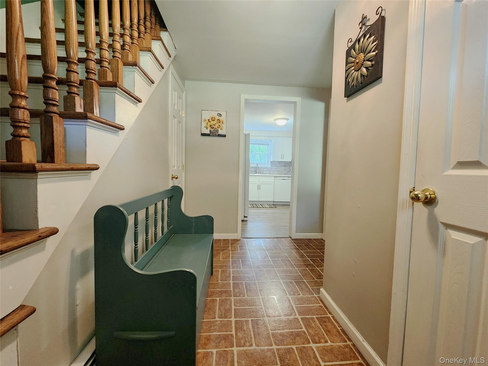 611 Twin Arch Road, Rock Tavern, NY 12575