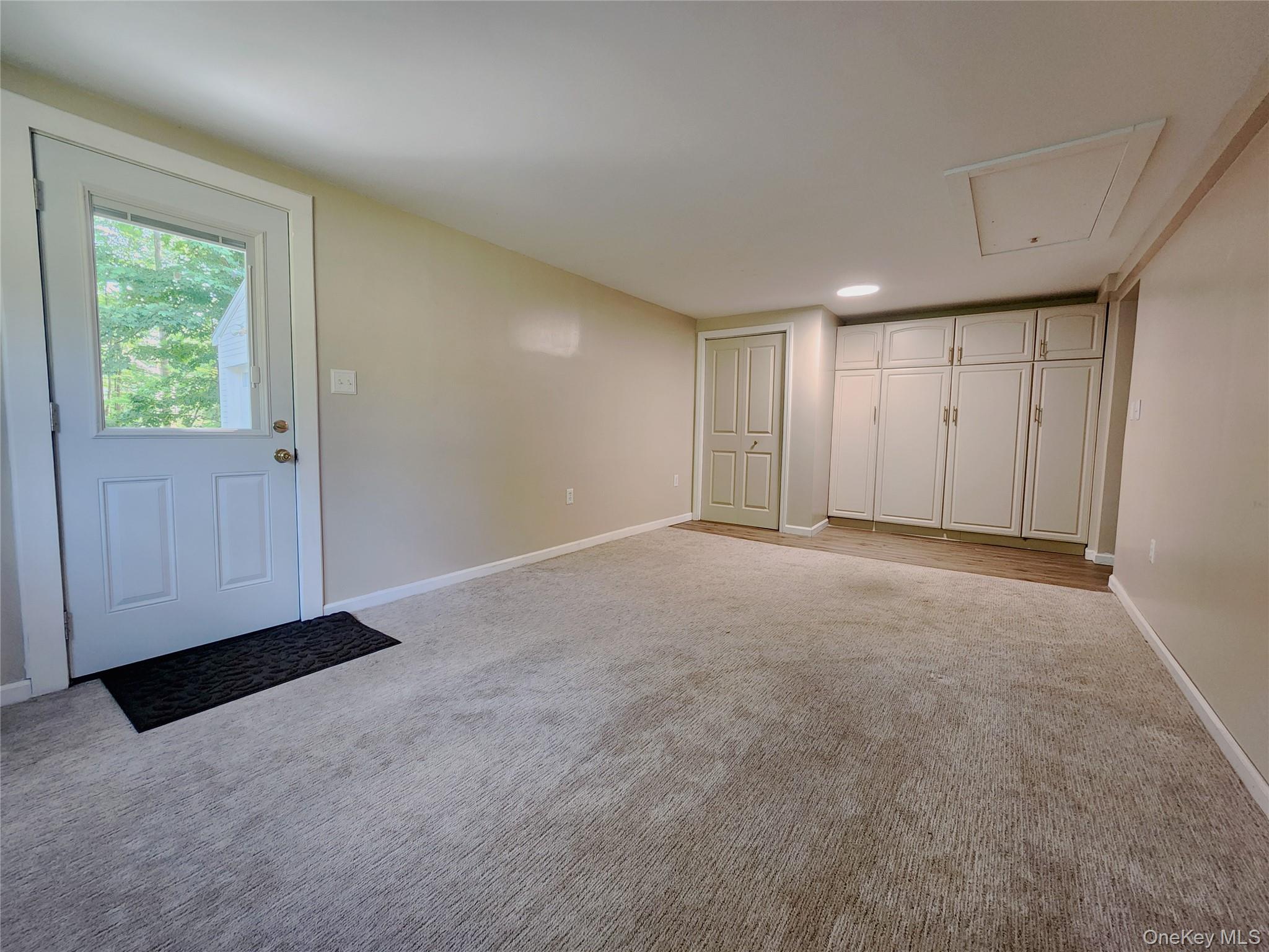 611 Twin Arch Road, Rock Tavern, NY 12575