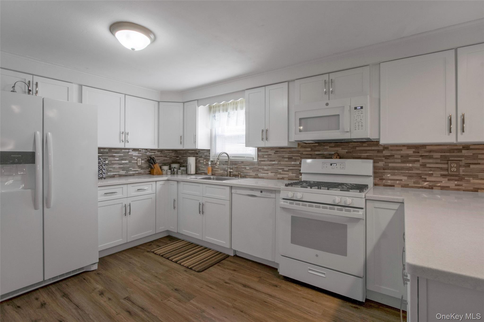 611 Twin Arch Road, Rock Tavern, NY 12575