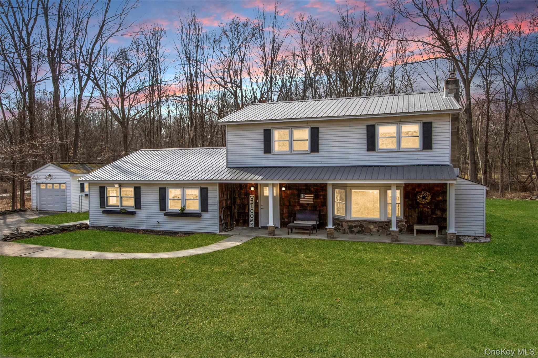 611 Twin Arch Road, Rock Tavern, NY 12575