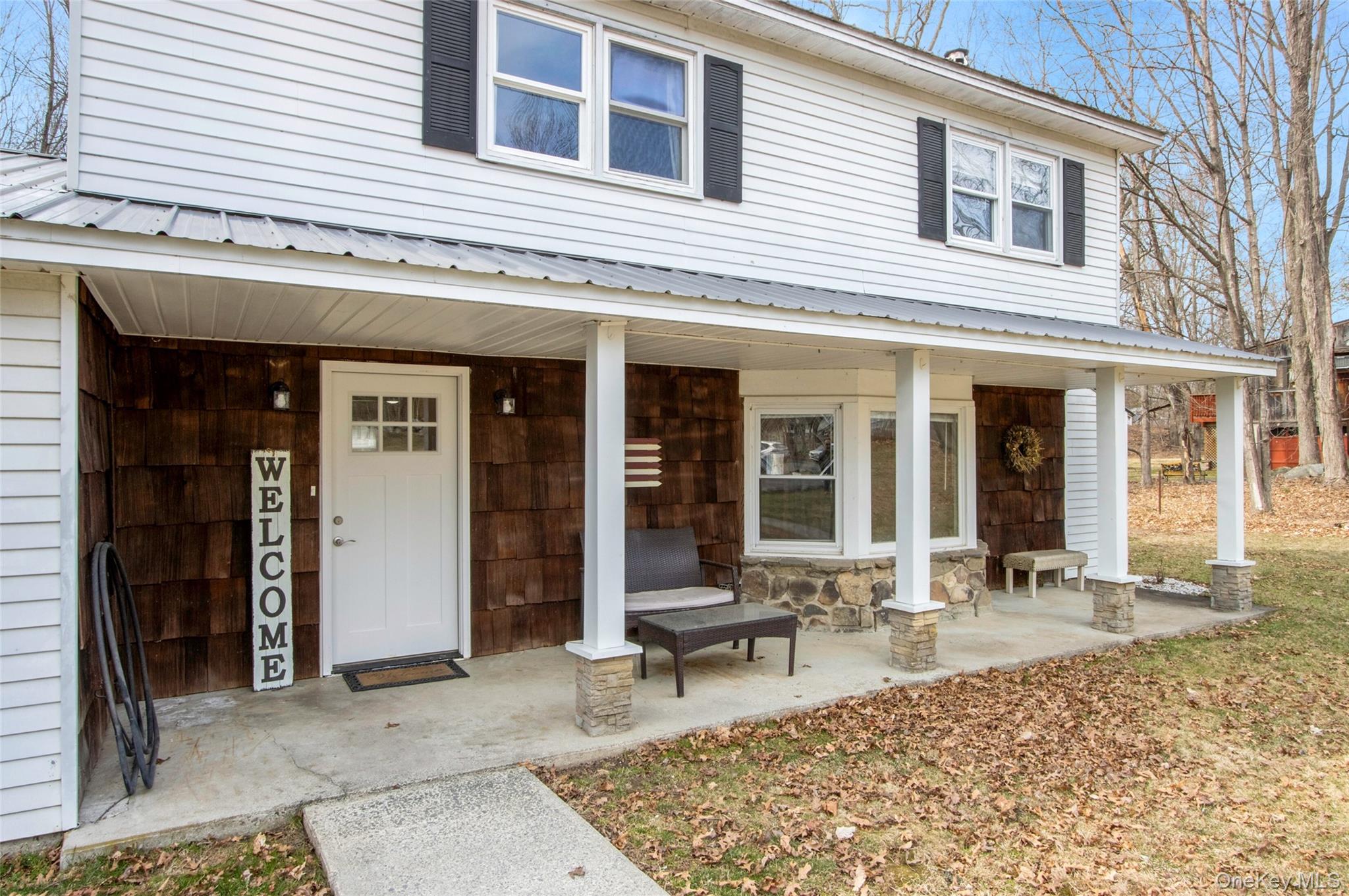 611 Twin Arch Road, Rock Tavern, NY 12575