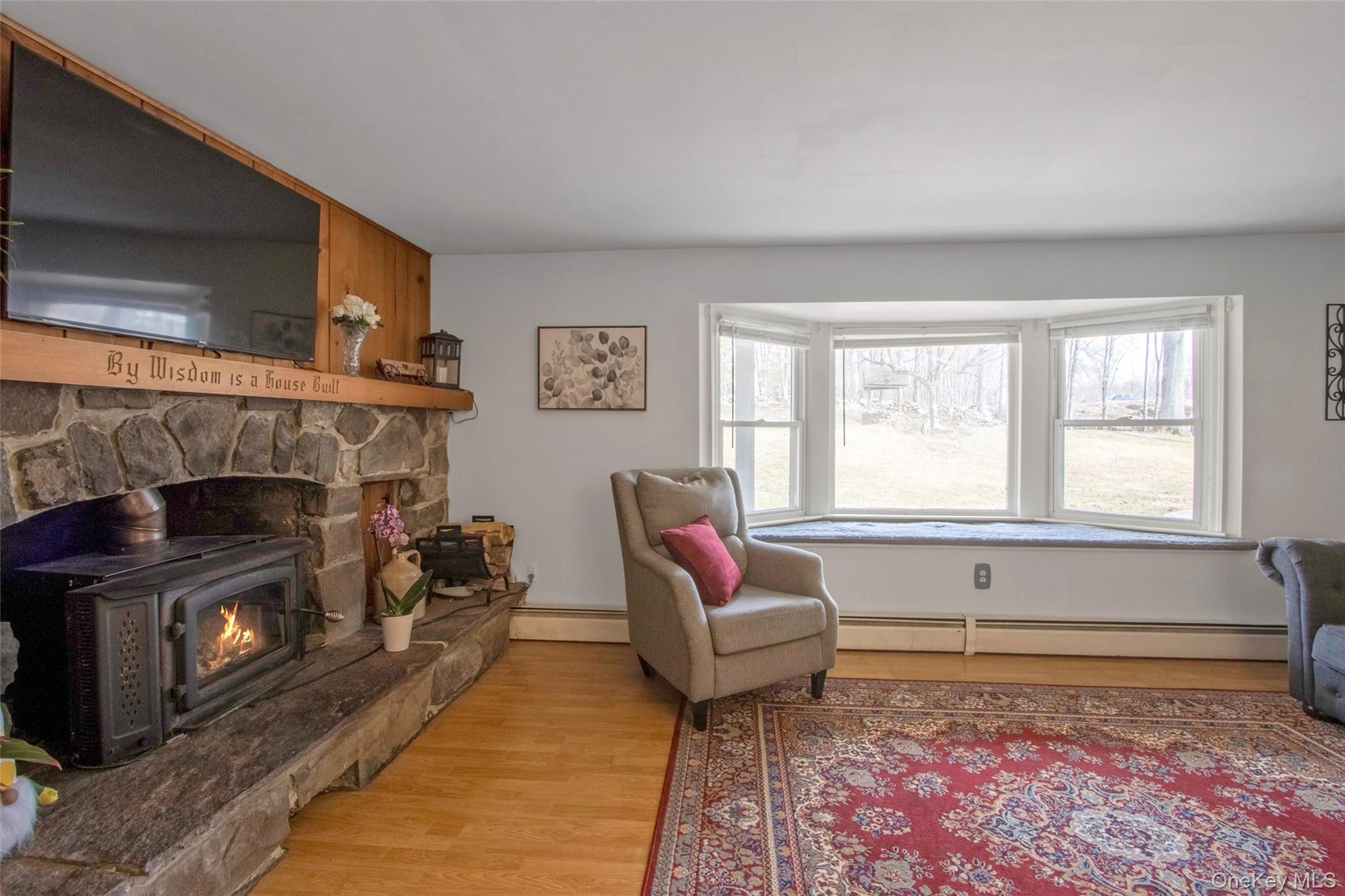 611 Twin Arch Road, Rock Tavern, NY 12575