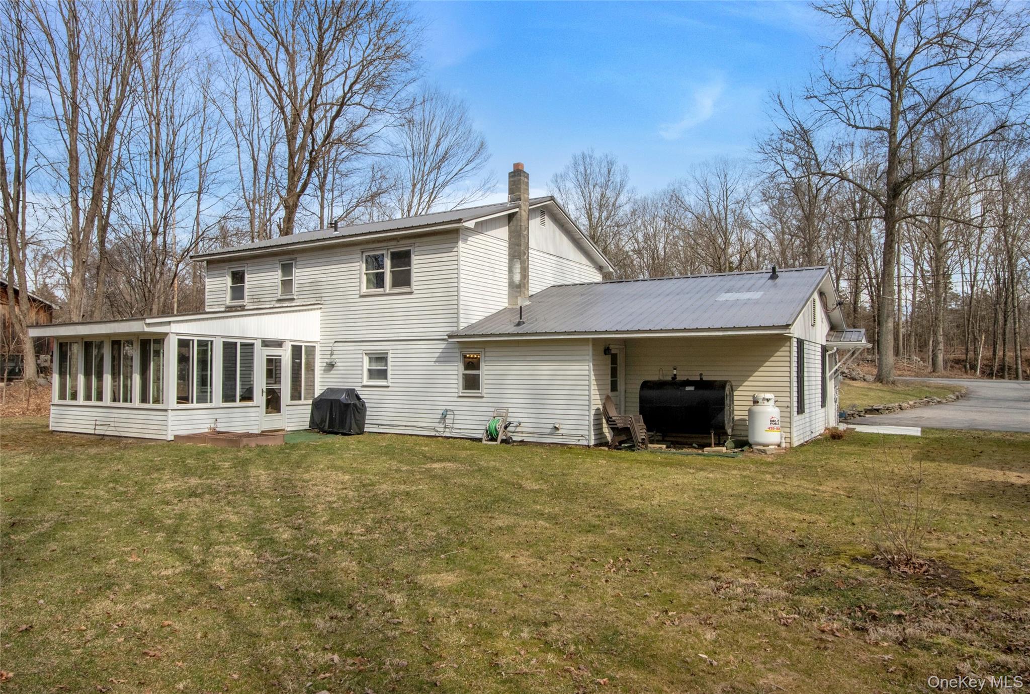 611 Twin Arch Road, Rock Tavern, NY 12575