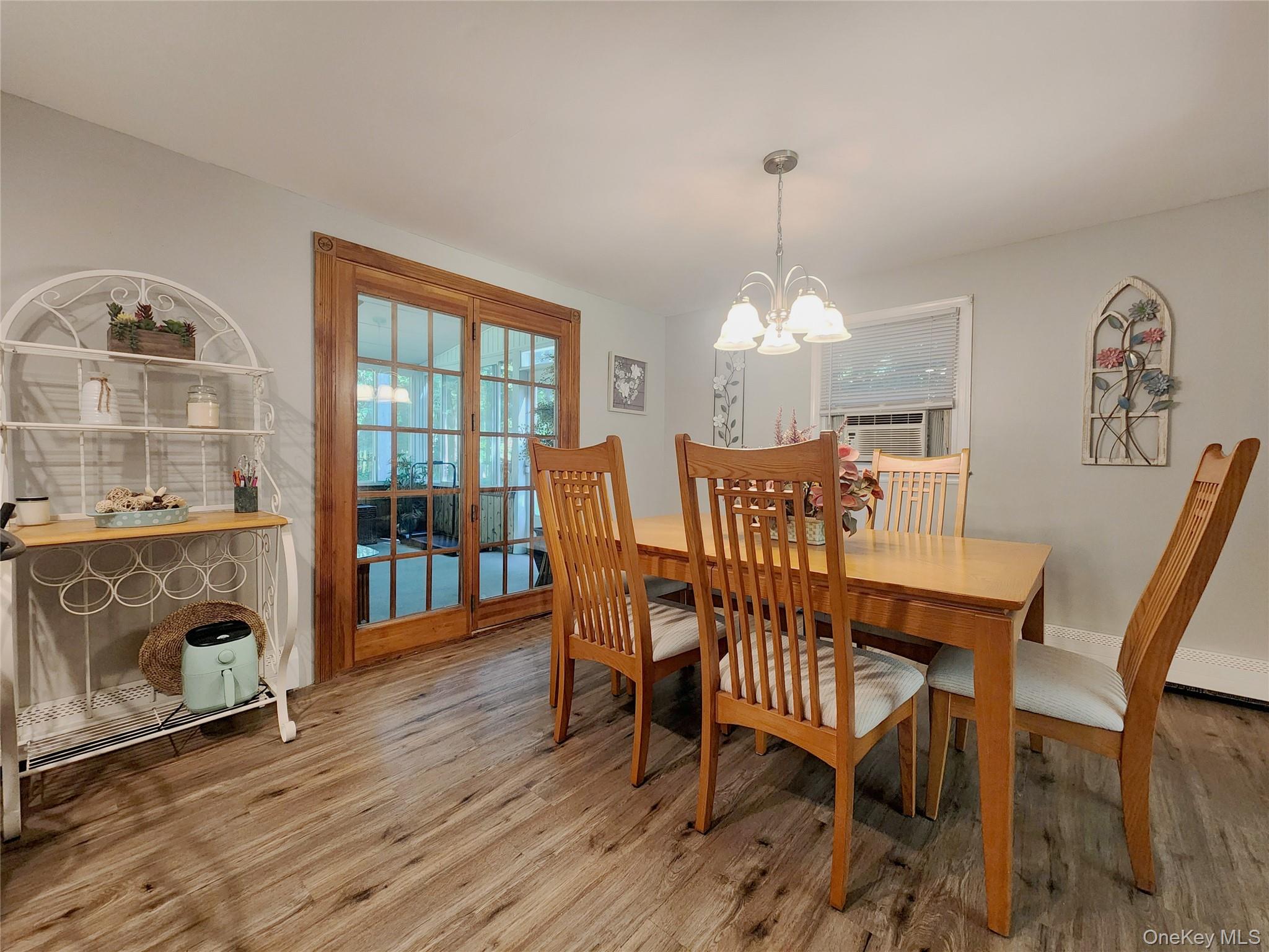 611 Twin Arch Road, Rock Tavern, NY 12575