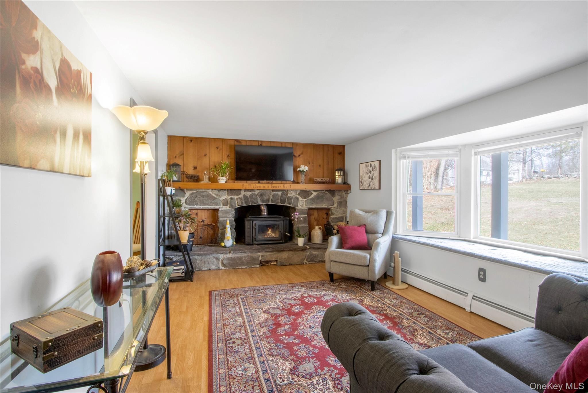 611 Twin Arch Road, Rock Tavern, NY 12575