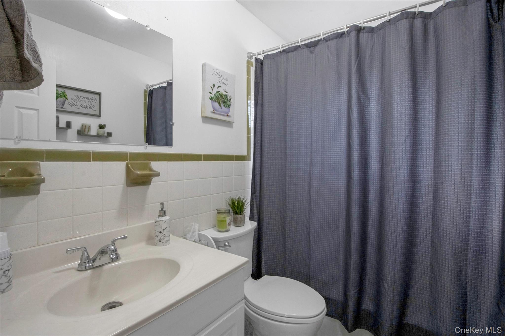 611 Twin Arch Road, Rock Tavern, NY 12575