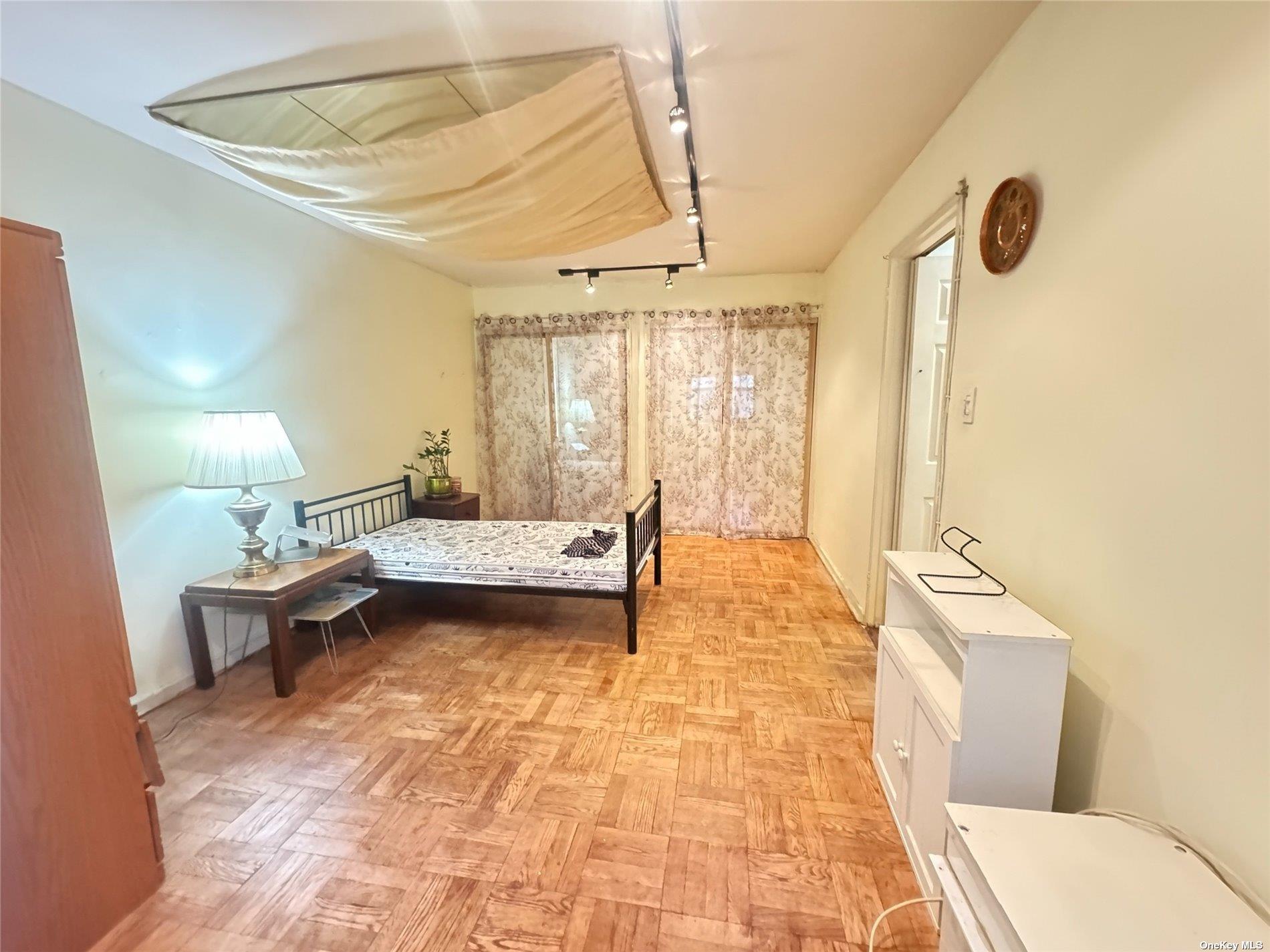 31-31 138th Street # 1L, Flushing, NY 11354