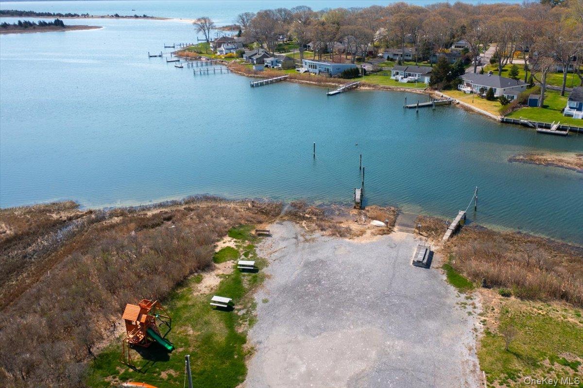 515 Corey Creek Lane, Southold, NY 11971