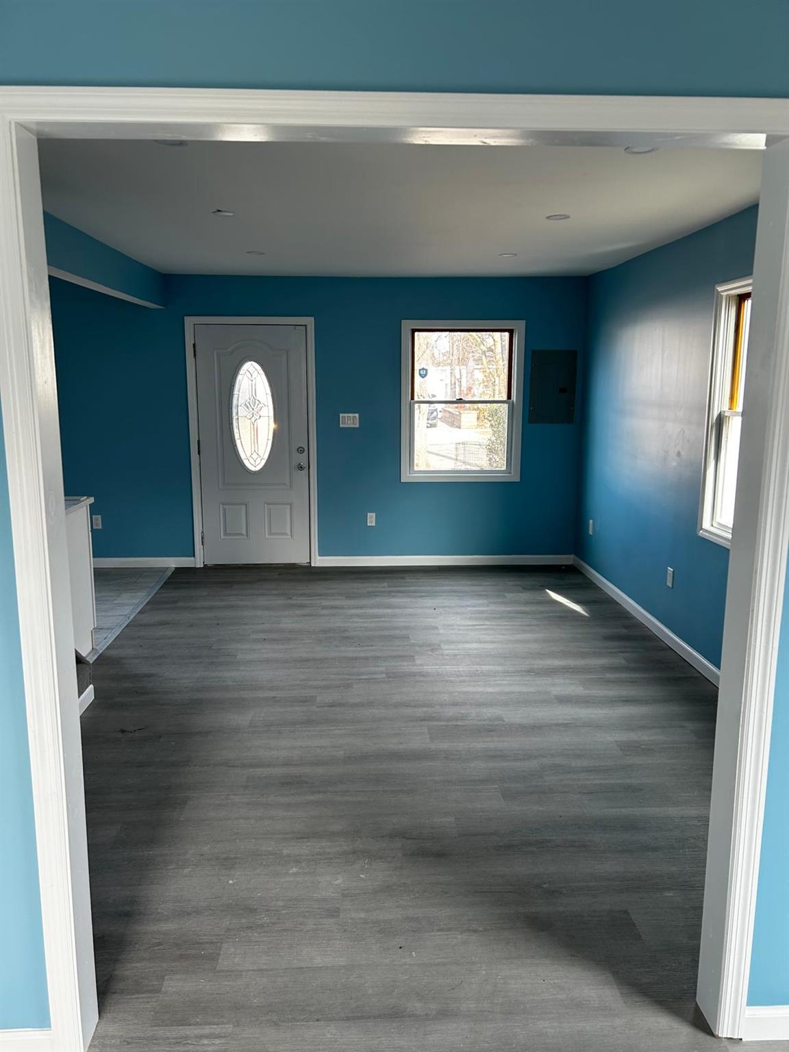 34 Roosevelt Street, Hempstead, NY 11550