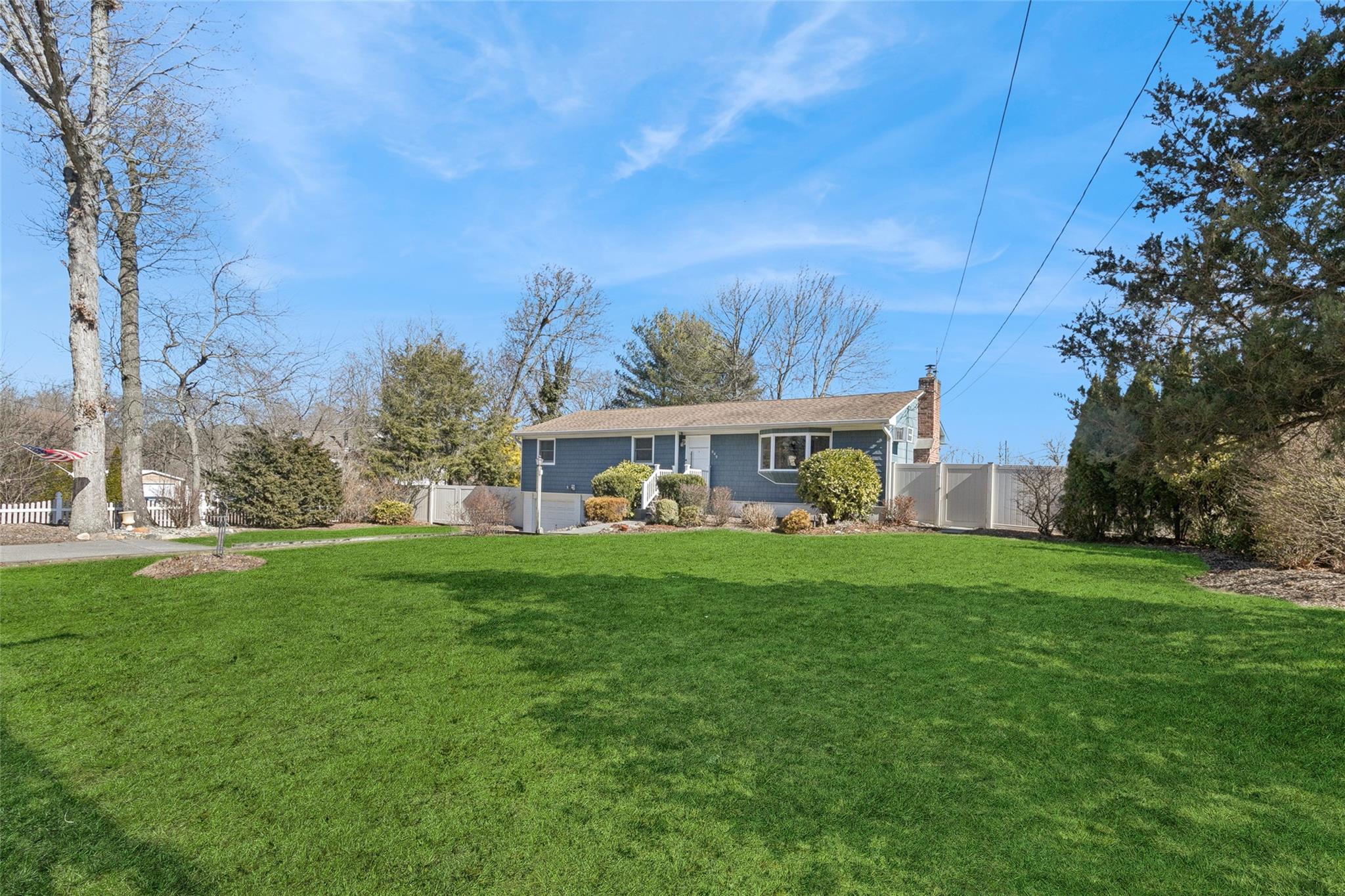 649 Blydenburgh Road, Hauppauge, NY 11788