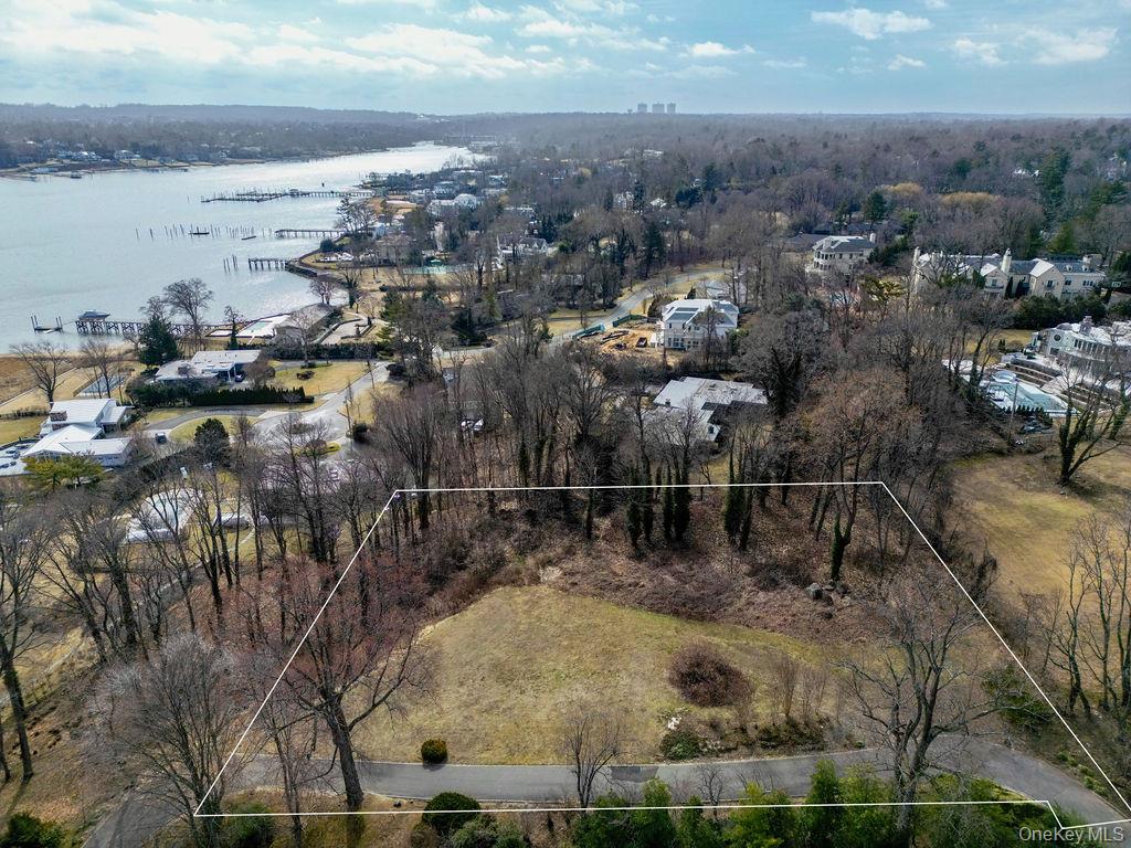 36 Pheasant Run Lane, Great Neck, NY 11024