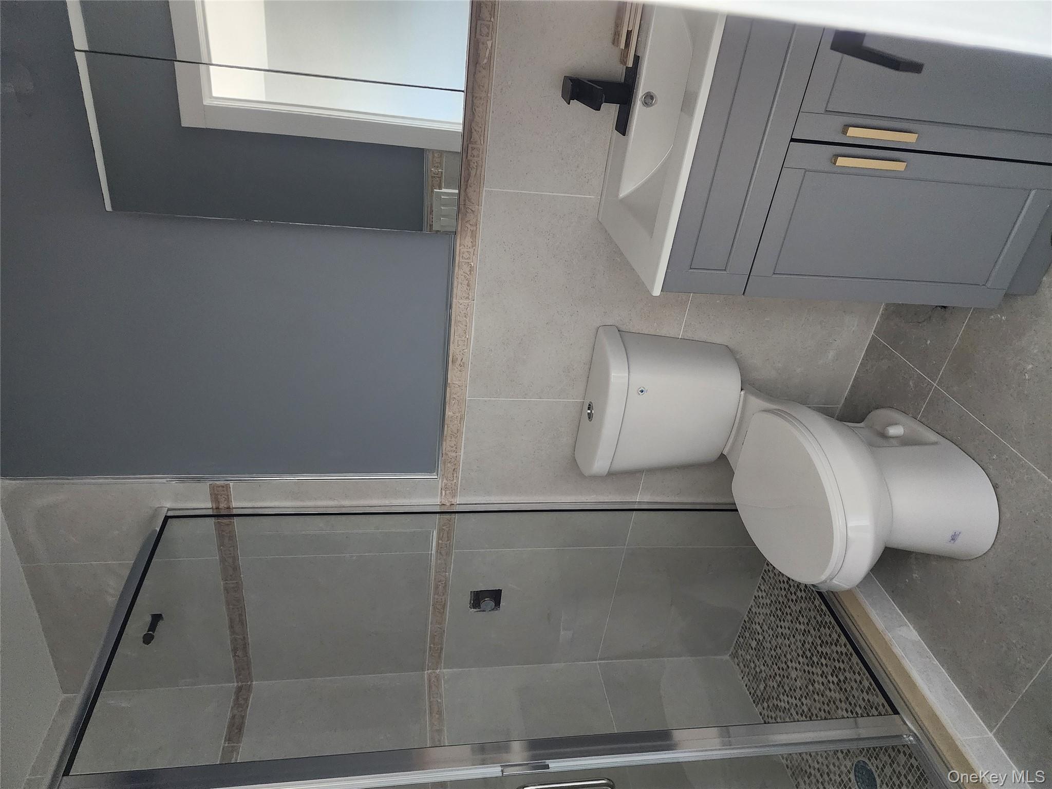 274 S10th Street, Lindenhurst, NY 11757