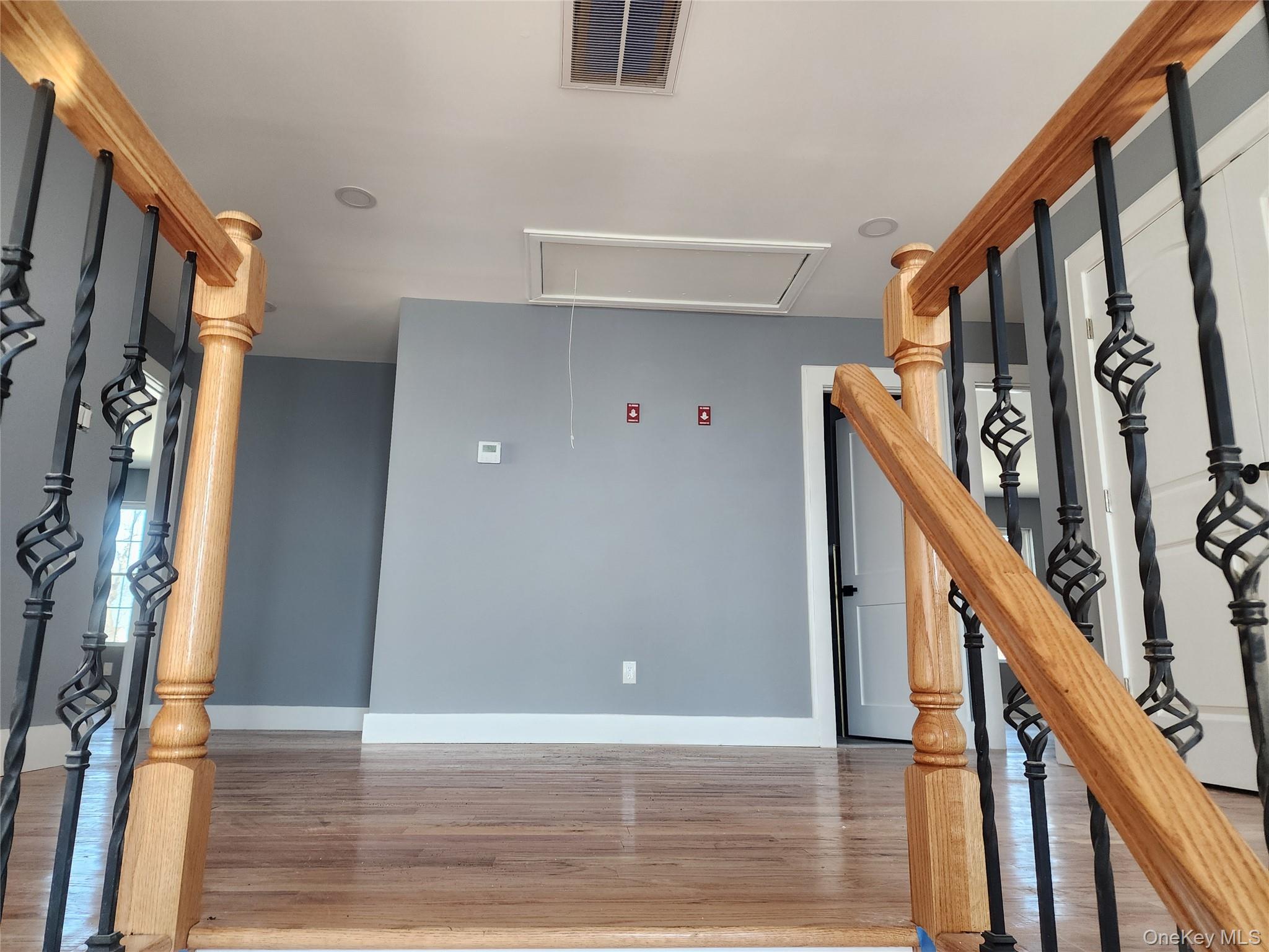 274 S10th Street, Lindenhurst, NY 11757