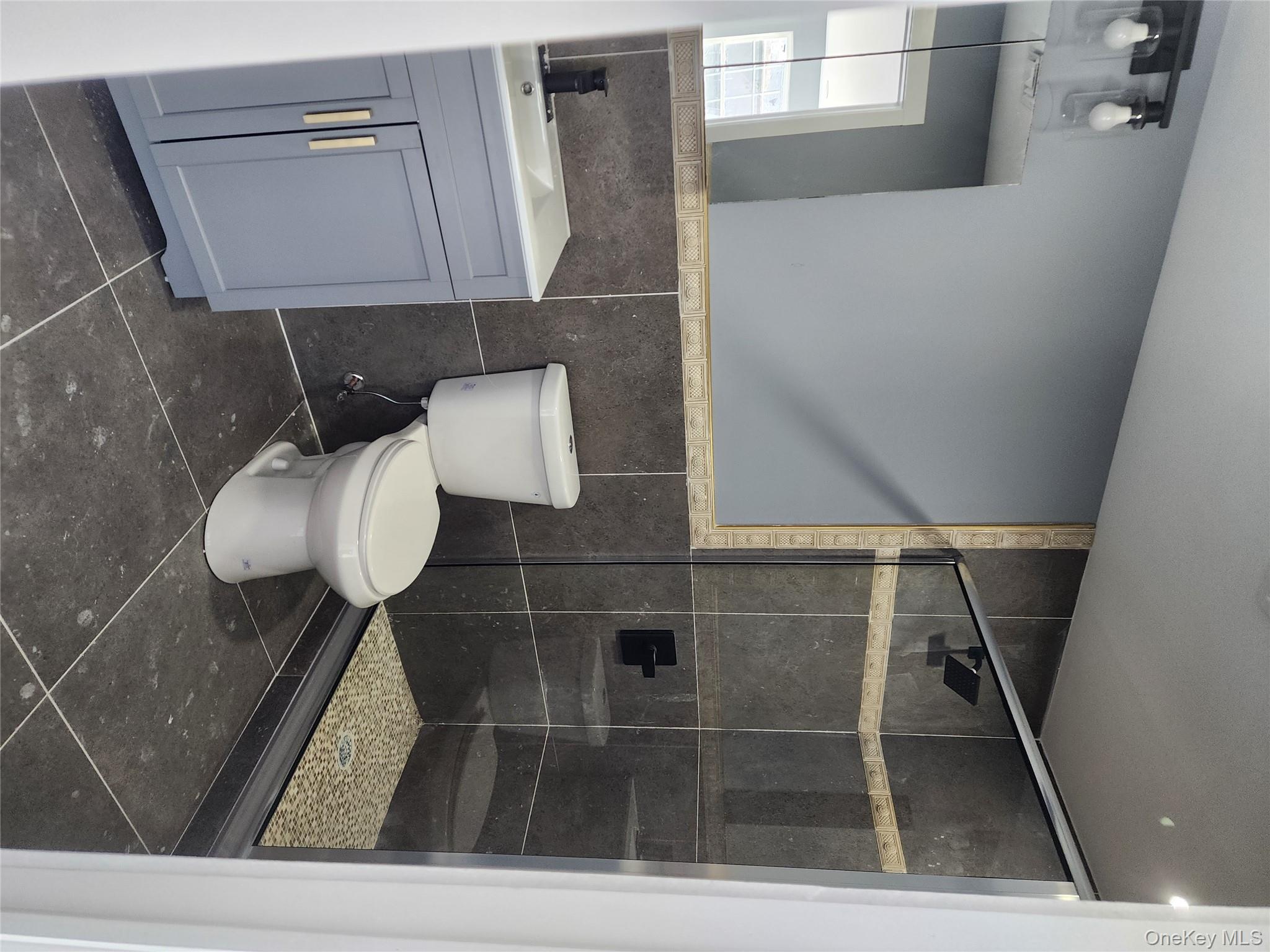 274 S10th Street, Lindenhurst, NY 11757