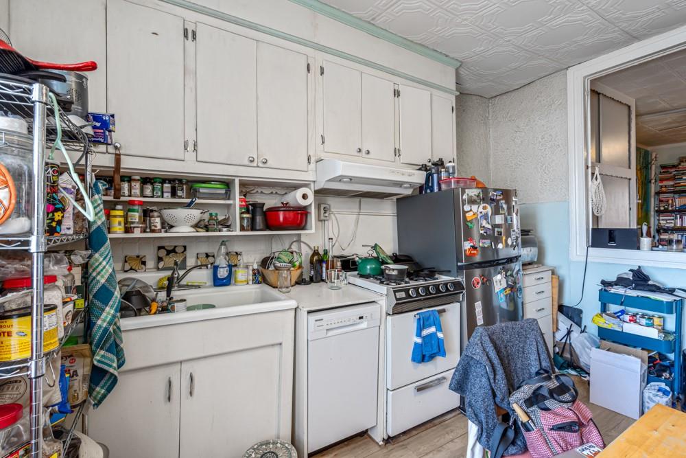 656 Henry Street, Brooklyn, NY 11231